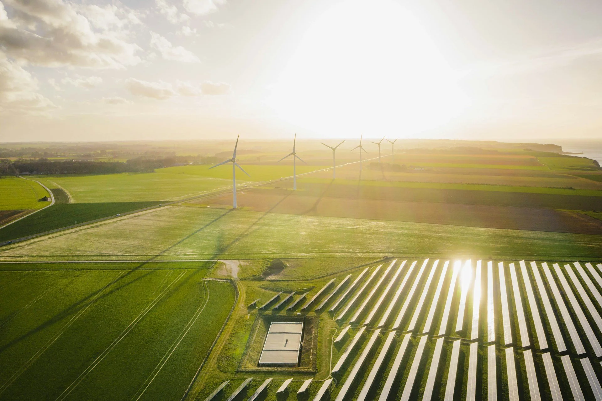 Unpaid Invoices in the Renewable Energy Sector: What Creditors Need to Know