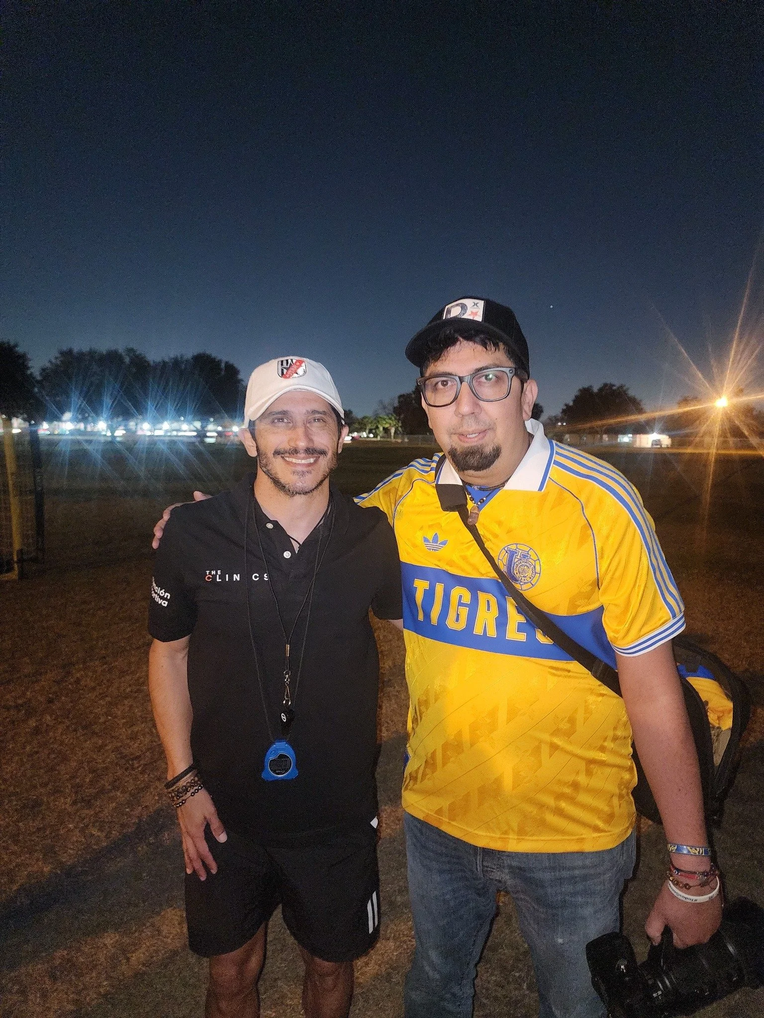 Padre Nuestro!! Nunca eh estado tan nervioso!! SE ME HISO CONOCER A MI MAXIMO IDOLO DAMIAN!!!