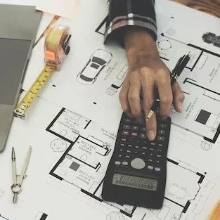 Strong projects are not always created by maximizing leverage.

Sometimes the best decision is preserving flexibility.

The ability to adapt to changing timelines, costs, or market conditions often creates more value than squeezing every available do