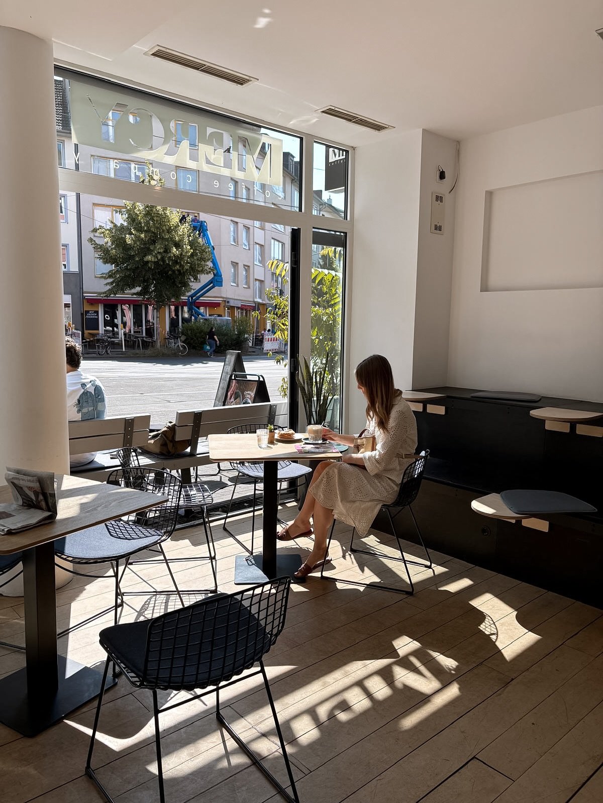 Weekly MERCY recap☀️
1.Current coffee situation. 
2.Matcha Matcha Matcha
3.Wenn die kleine Chefin der &bdquo;Kokos-Krise&ldquo; trotzt 🤣
4.All the greens 🥬 ( 📷 @h_agnesa_ )
5.Perfect workspace Flingern 👩🏼&zwj;💻 
6&hellip;&hellip;.und Unterbilk 