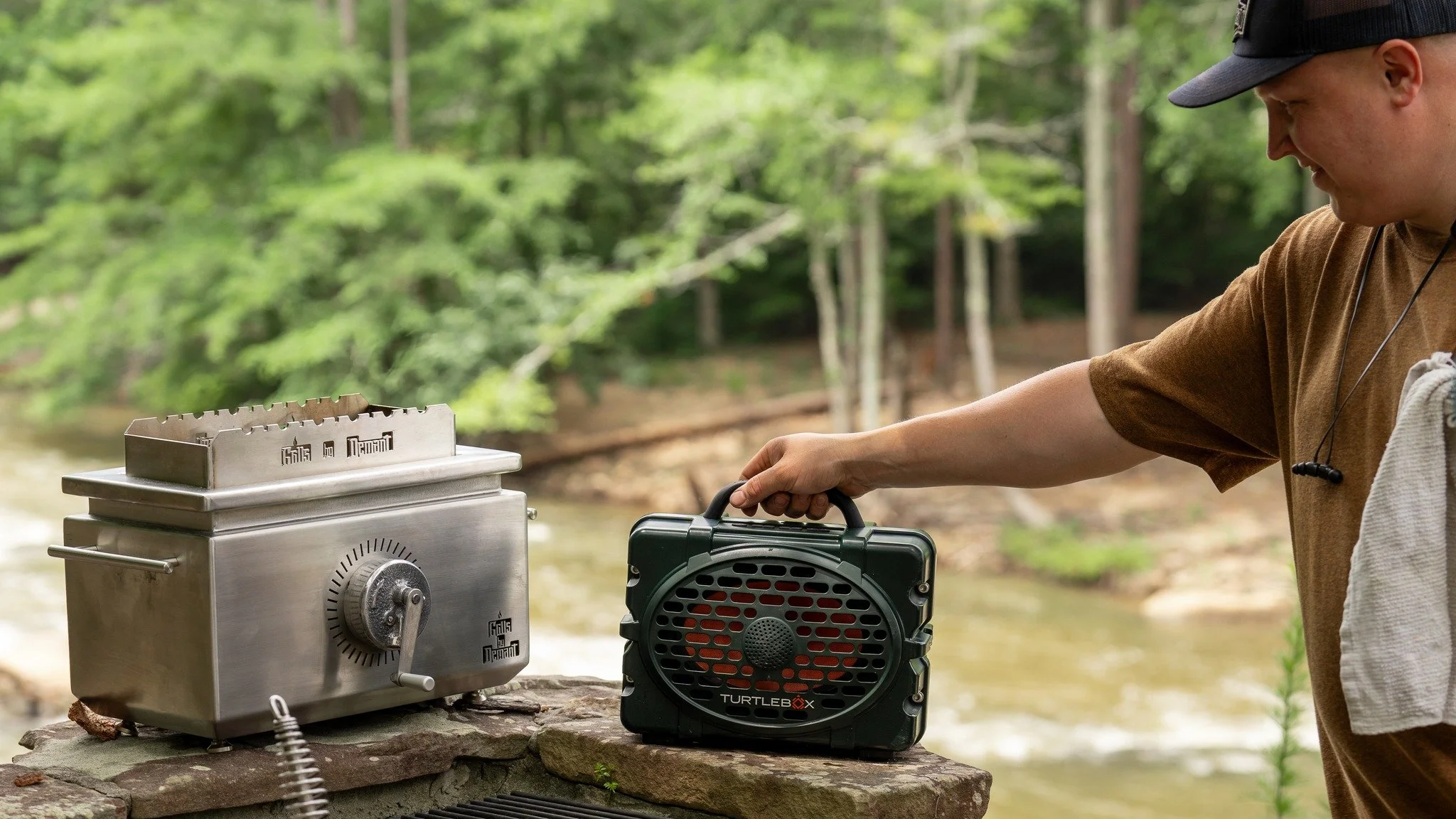 Fire and music.  Two things that make any day better.
Our countertop yakitori grill meets the @turtleboxaudio.
Rugged. Portable. Built for the wild.
Where would you take it?

📸 by @sam.halljr and @sav.hall_