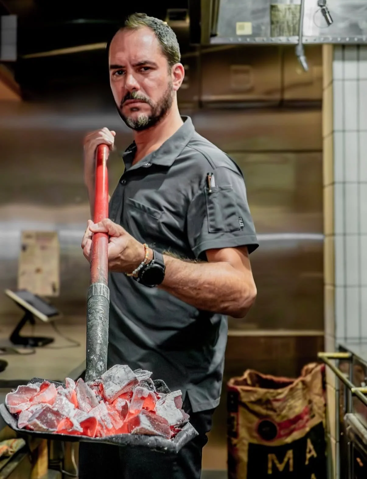 When a chef takes fire seriously, we listen.
@rubengarciachef  traveled to our Atlanta shop over a one year period to help us develop and test our now fully certified solid fuel oven.
Real feedback.
Real flames.
Real results.
His dedication to the cr