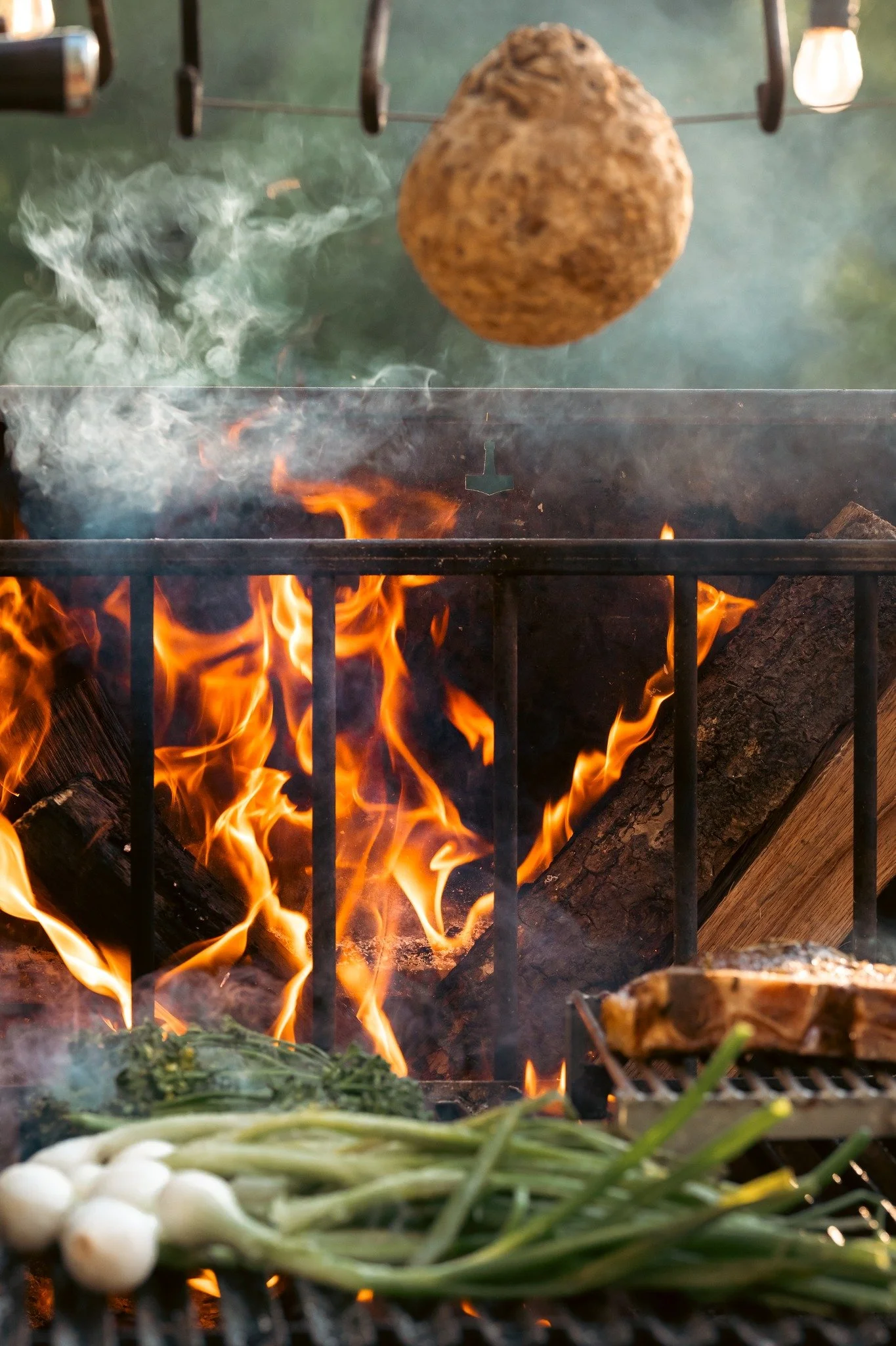 Celeriac.
The most underrated vegetable in America.
Slow-cooked over live fire. Finished with intention. Served with love.
Sometimes the simplest ingredients tell the best stories.

📸 by @sav.hall_ 
👨&zwj;🍳 by @chefcolinmcgowan 

#grillsbydemant #