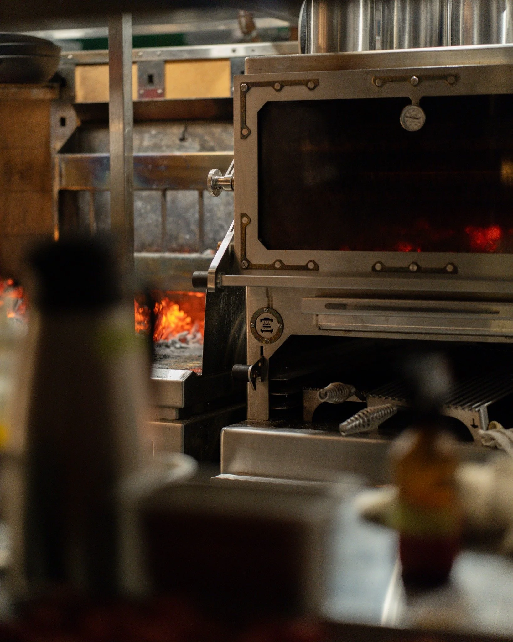 Subtle flames, big flavor.
@fooqsmiami proves that when the flame is right, everything else follows 🔥
Would you build your menu around fire?

📸 by @sam.halljr &amp; @sav.hall_ 
👨&zwj;🍳 @a_bazzini &amp; @davidfooqs 

#grillsbydemant  #manufactured