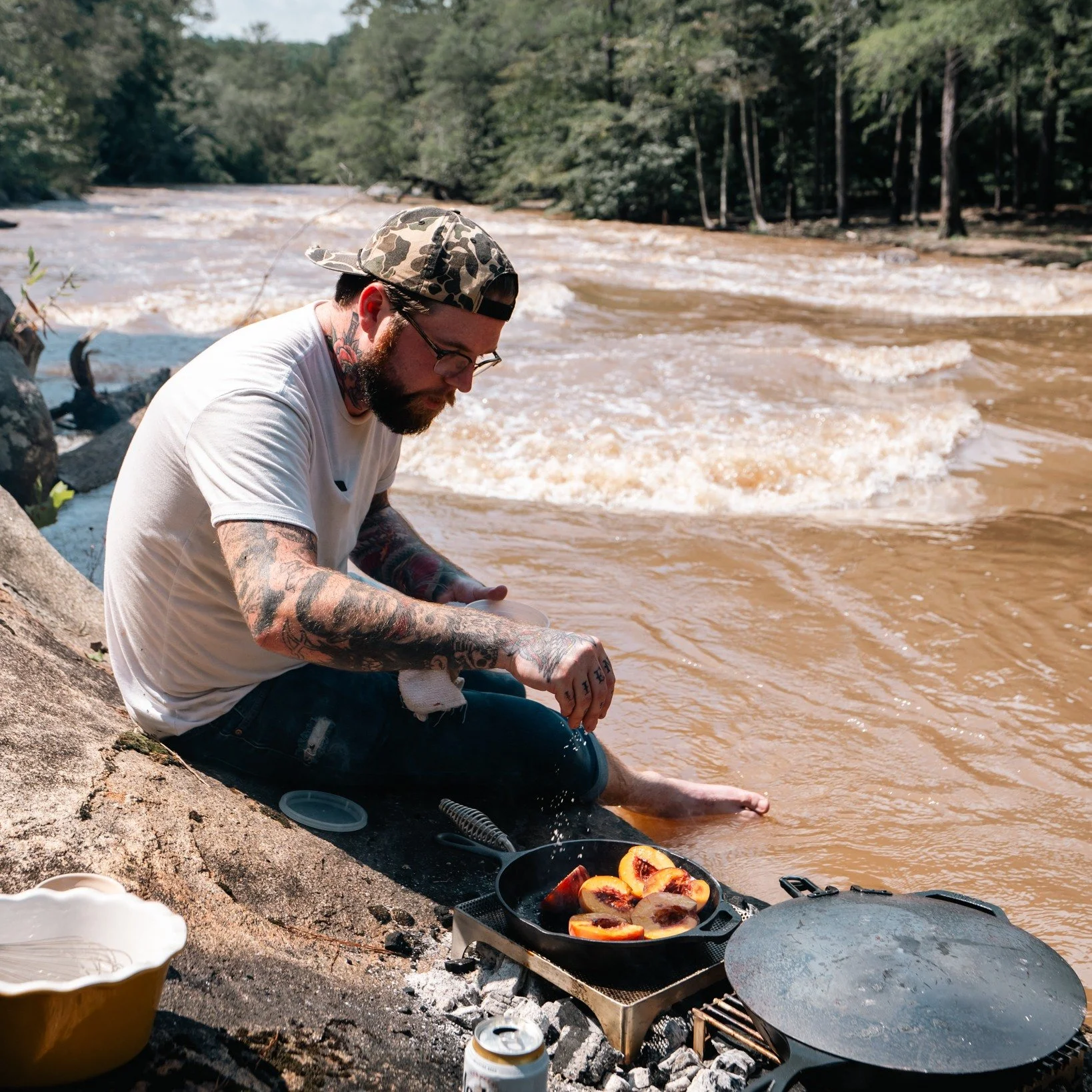 🔥 The fire doesn&rsquo;t care where you are 🔥

Kitchen. River. Campsite. Backyard.
But the tools you use?
That&rsquo;s what defines the experience.
Because when the heat is real&hellip; when there&rsquo;s no button, no backup, no shortcuts.
You nee