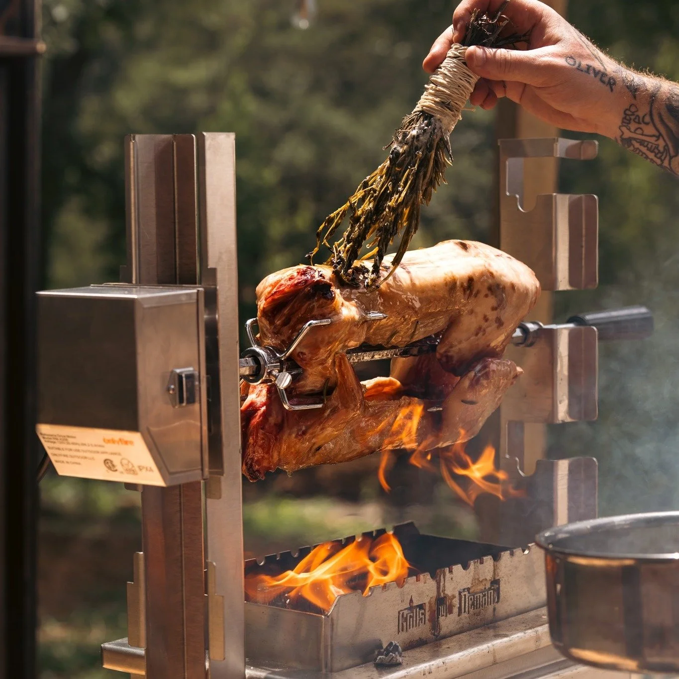 🔥 ONE FIRE. MULTIPLE EXPRESSIONS 🔥

Not every dish asks for the same heat.
Not every chef cooks the same way.
That&rsquo;s the problem.
Most equipment locks you into one method.
One approach. One limitation.
But live fire shouldn&rsquo;t limit you,