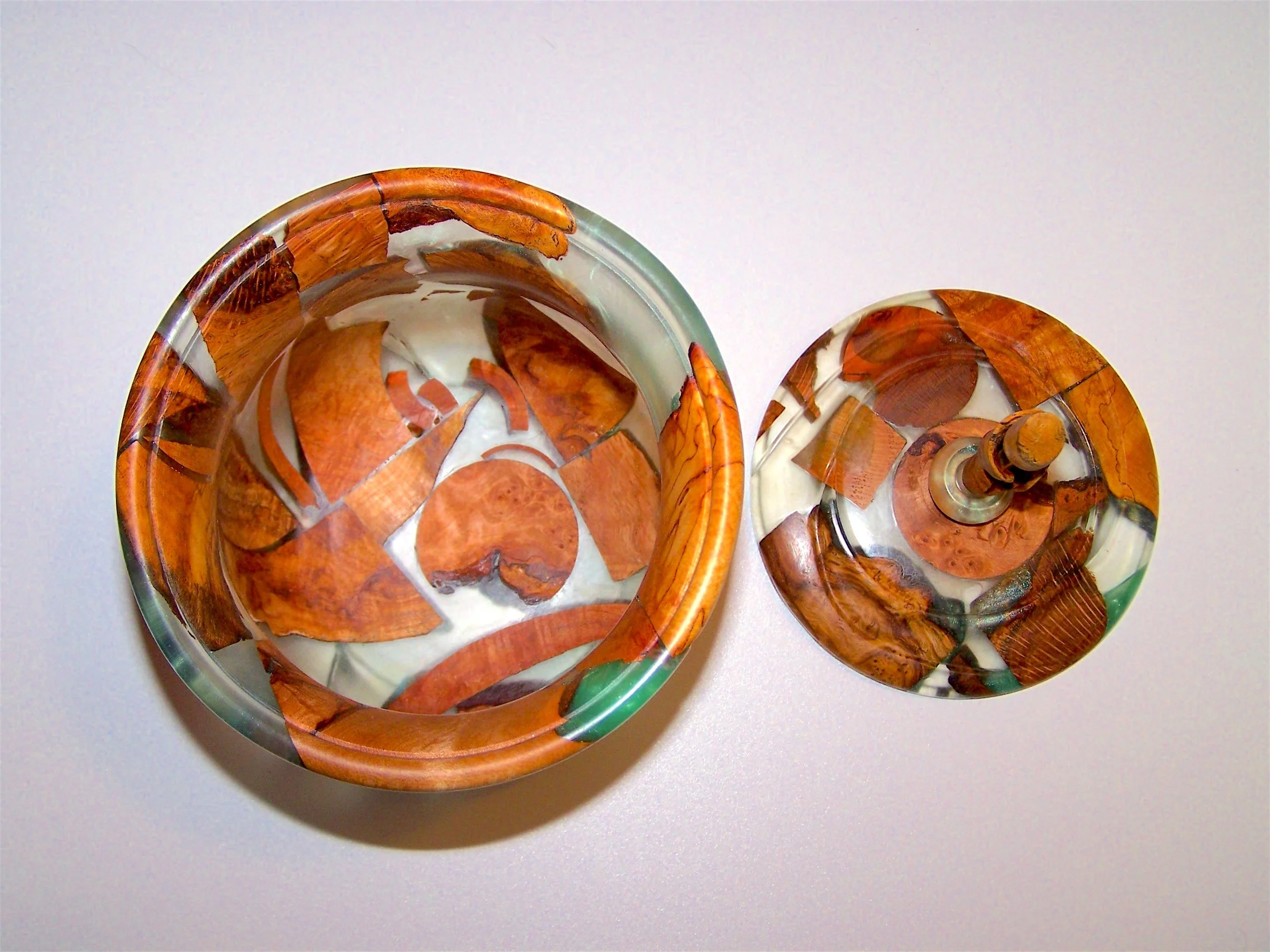 4 x 8 in spalted Maple and resin Flower Finial box_open.JPG
