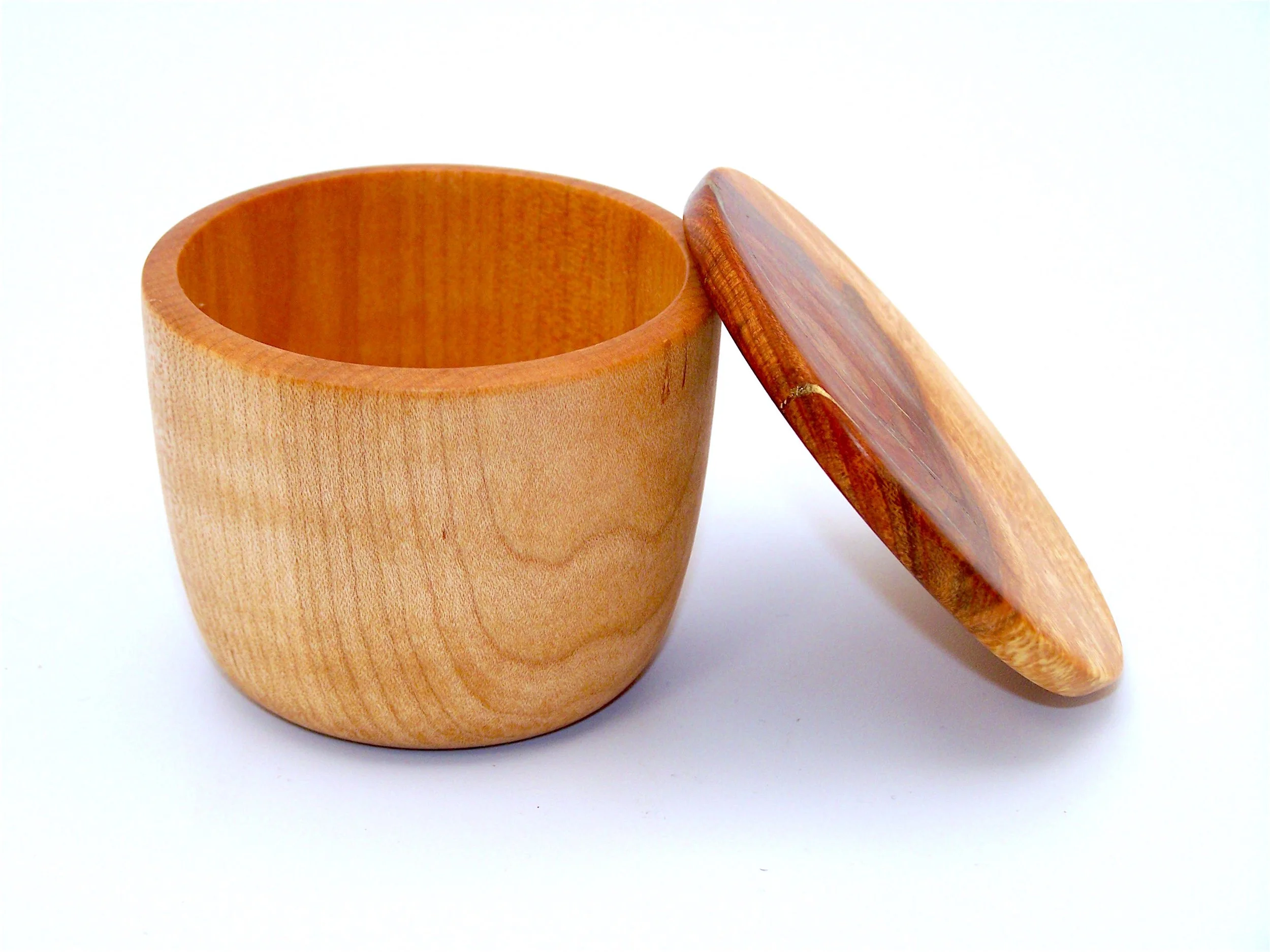 3.5 x 2.5 in Tiger Maple and Maple Burl box_open.JPG