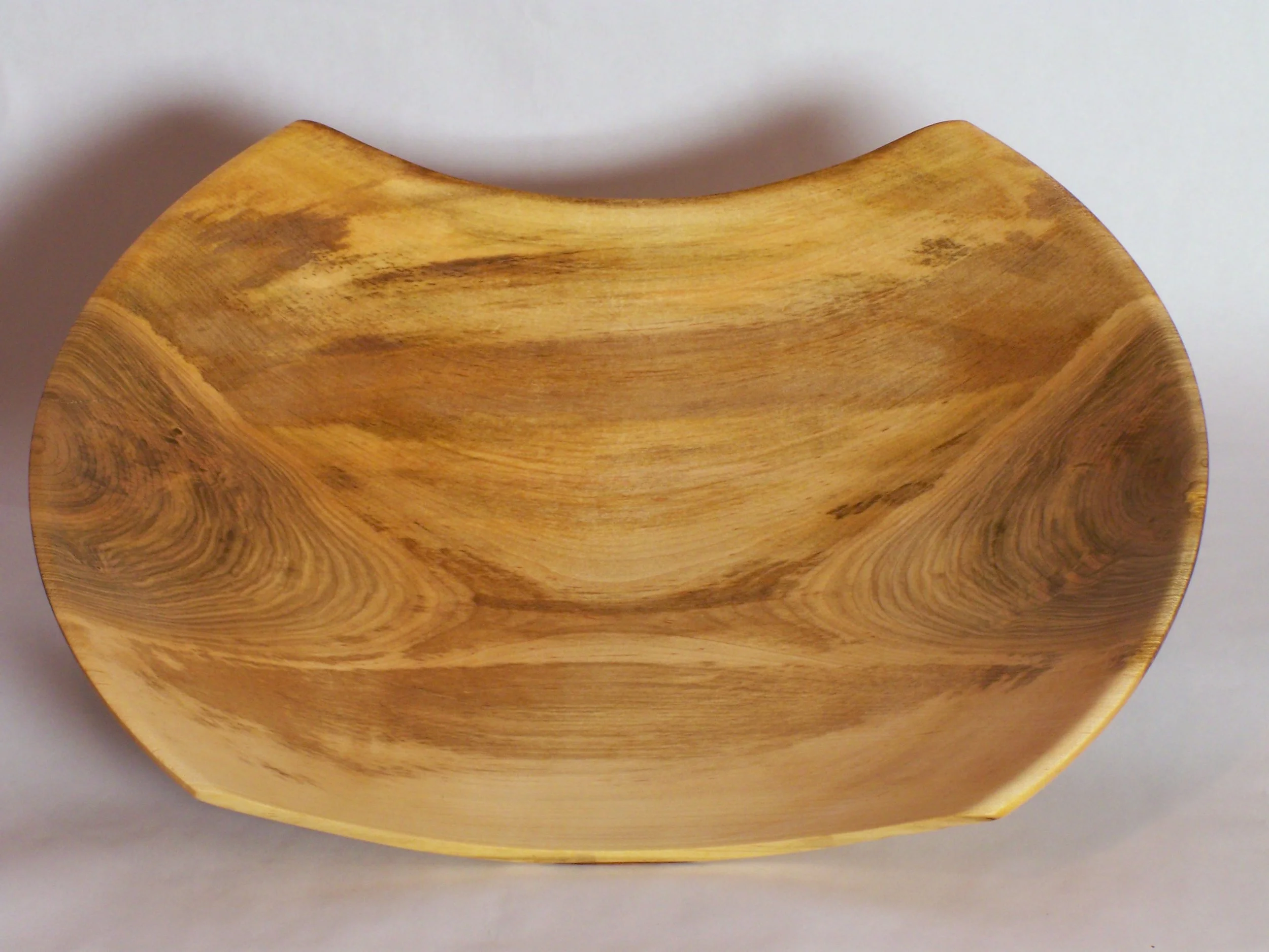 20 in spalted Elm platter.JPG