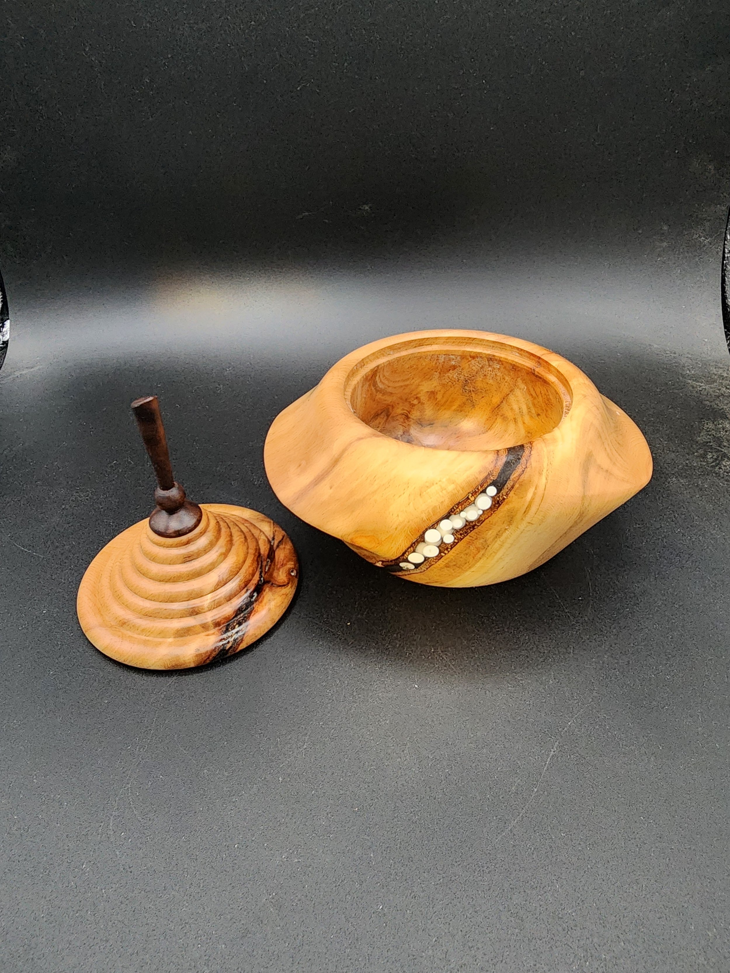 Maple Crotchwood and resin box_open.jpg