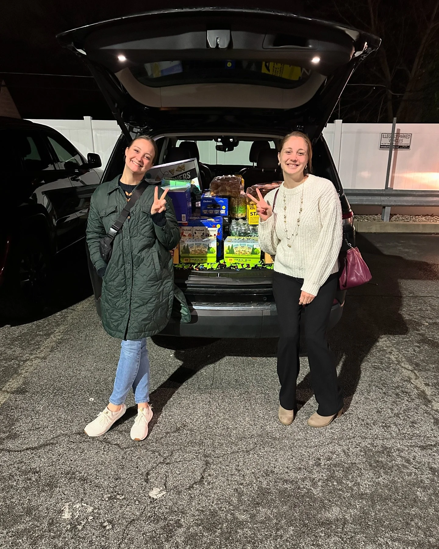 FOUR more days! 

Tonight was the start of all the last minute errands for this year&rsquo;s Michelle&rsquo;s Memorial 5K, complete with a mini sister trip to Rochester. Definitely something Michelle would have loved. 🥰 

❤️🐞

#michellesmemorial5k2