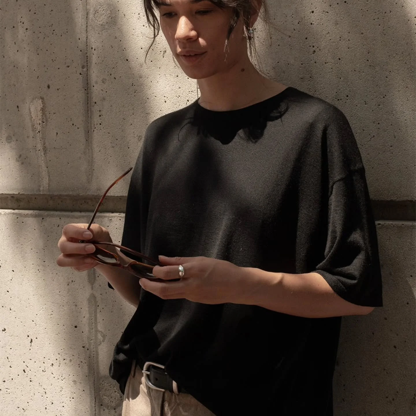 At Tern, Spring enters the room in a subtle way...there's a thoughtful shift in silhouettes and fabrication. An approach that signifies a change in season while reminding us that change doesn't always have to be abrupt. 

Explore new cotton, linen an