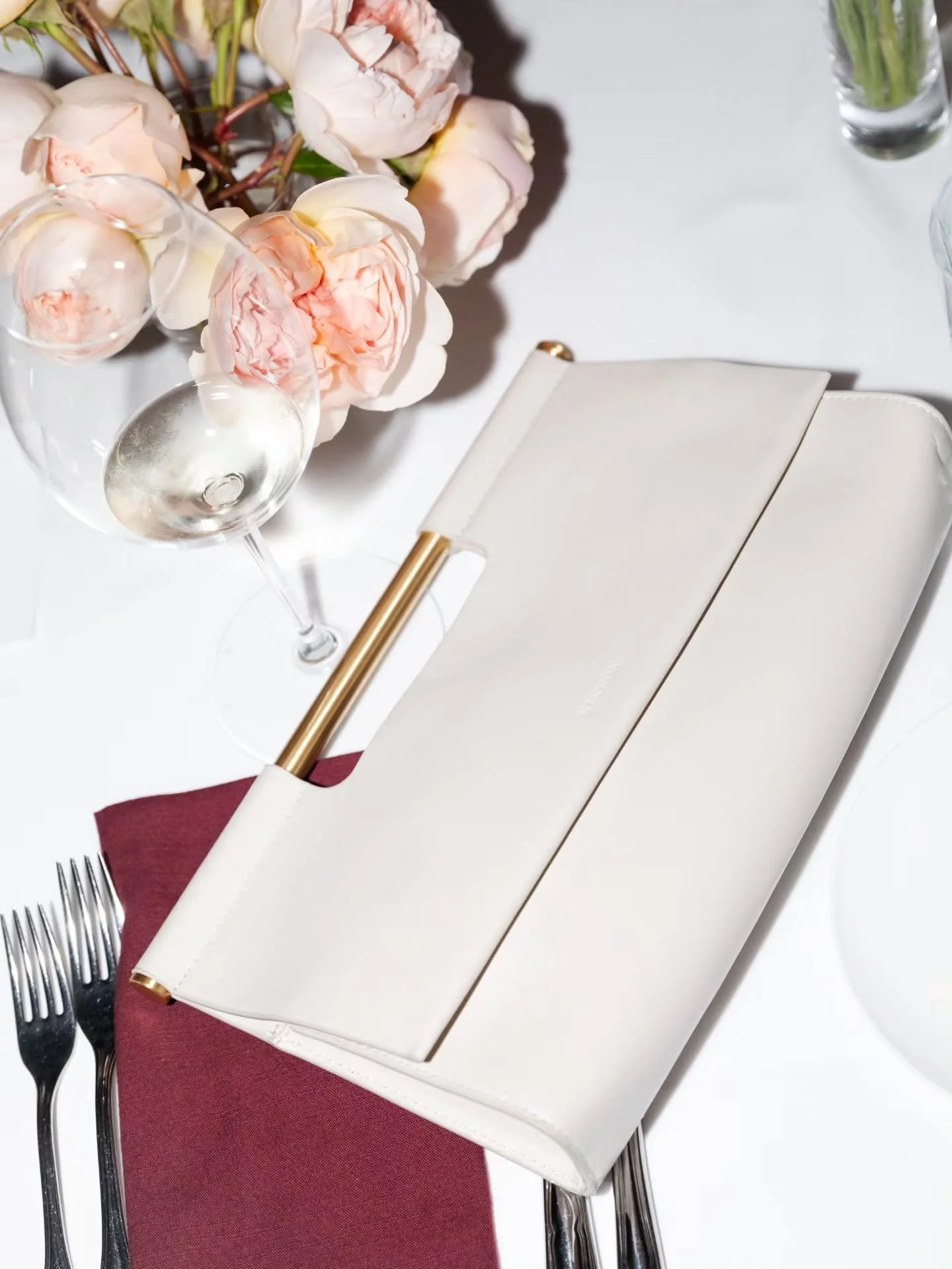 Kinnon &mdash; guided by the ineffable freedom that comes with travel and a design ethos rooted in considered simplicity.
Timeless, thoughtful pieces that bring a touch of lighthearted luxury to everyday moments. Designed in Melbourne and made to be 