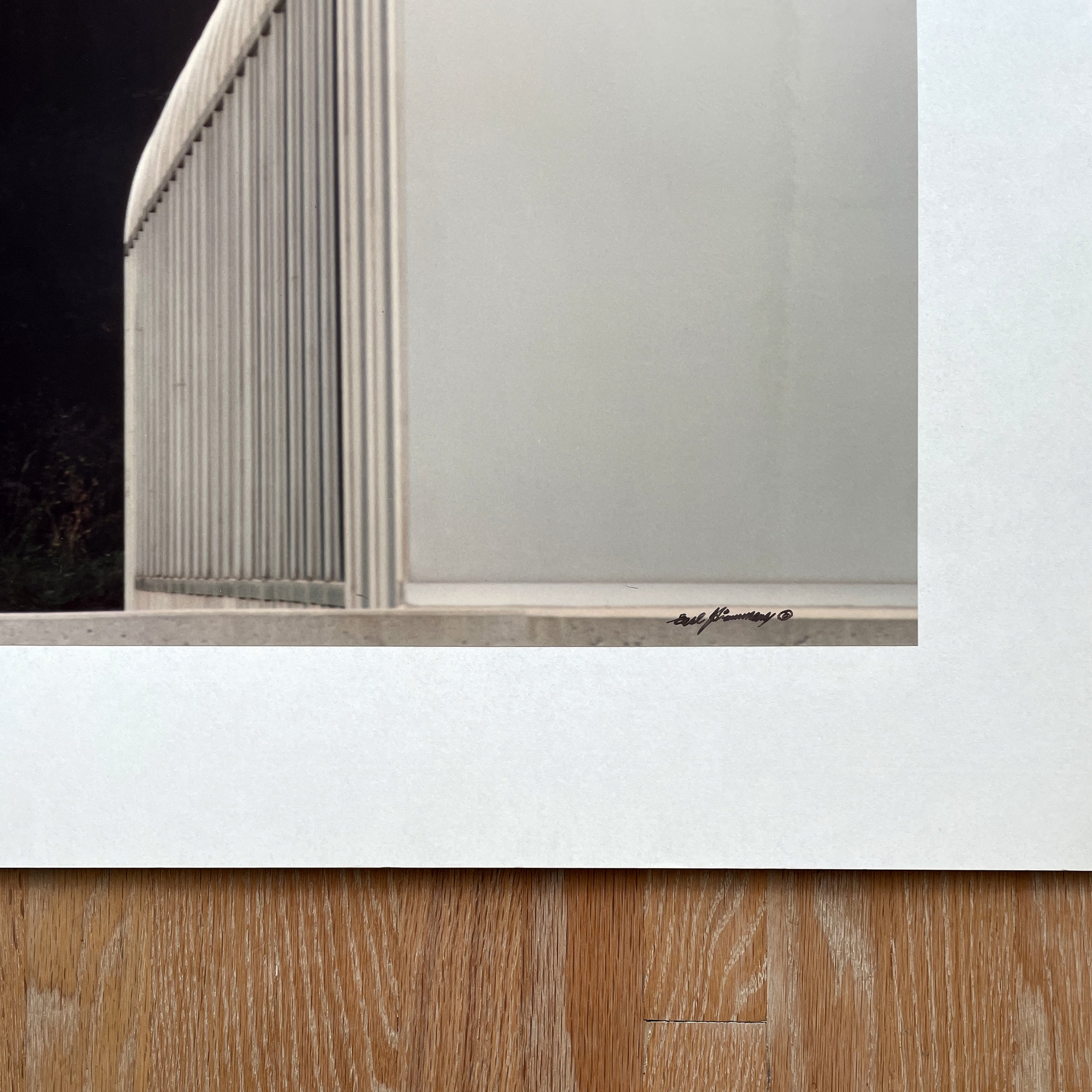 round-white02.jpg