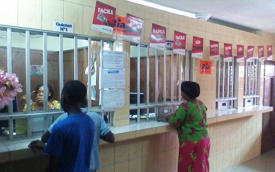 Togo : banques en crise, digitalisation accélérée et emplois menacés, la mutation du secteur bancaire au prix fort