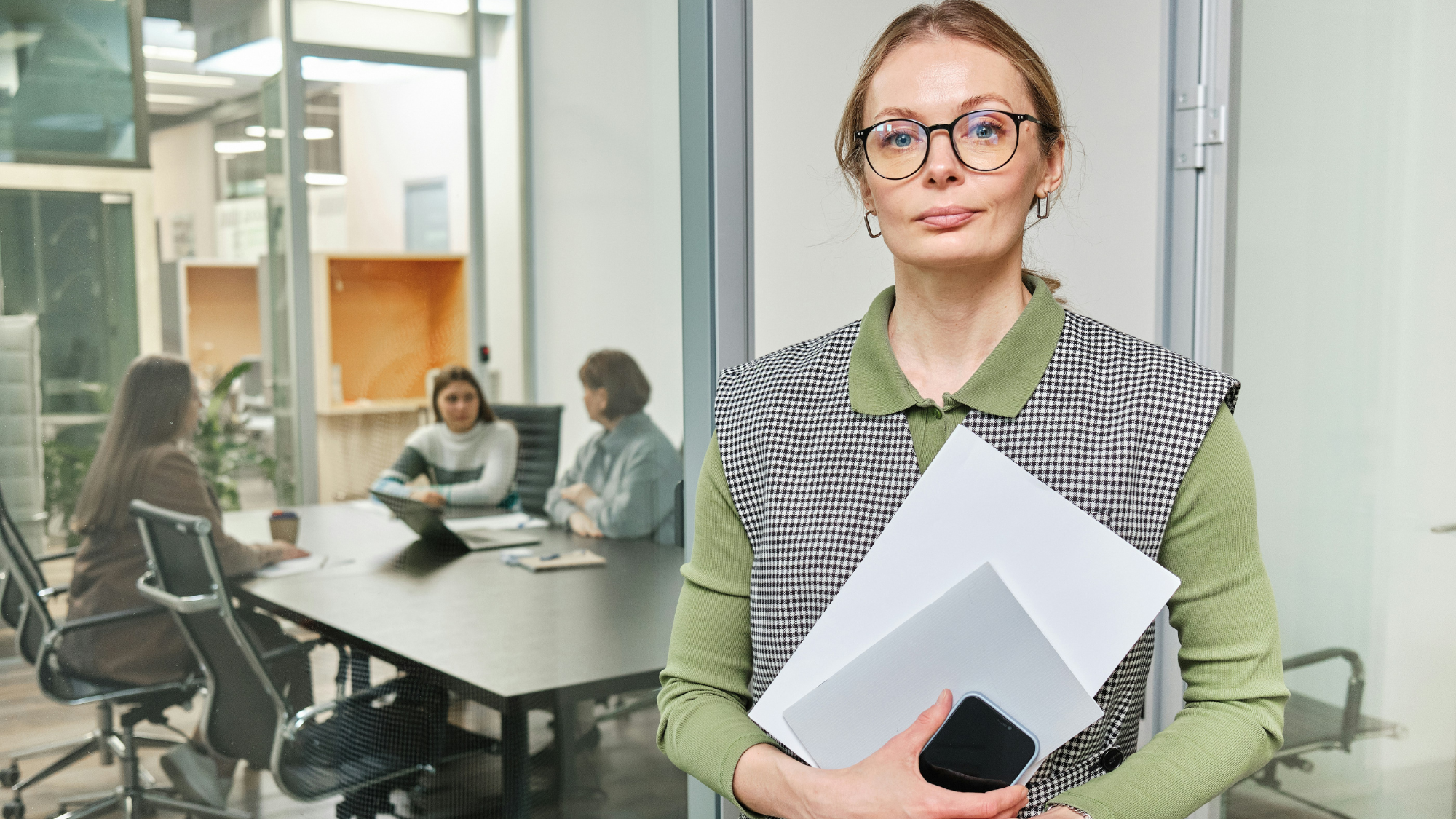 The Double Standard No One Wants to Name: How Organizations Assign Authority as Experience Accumulates