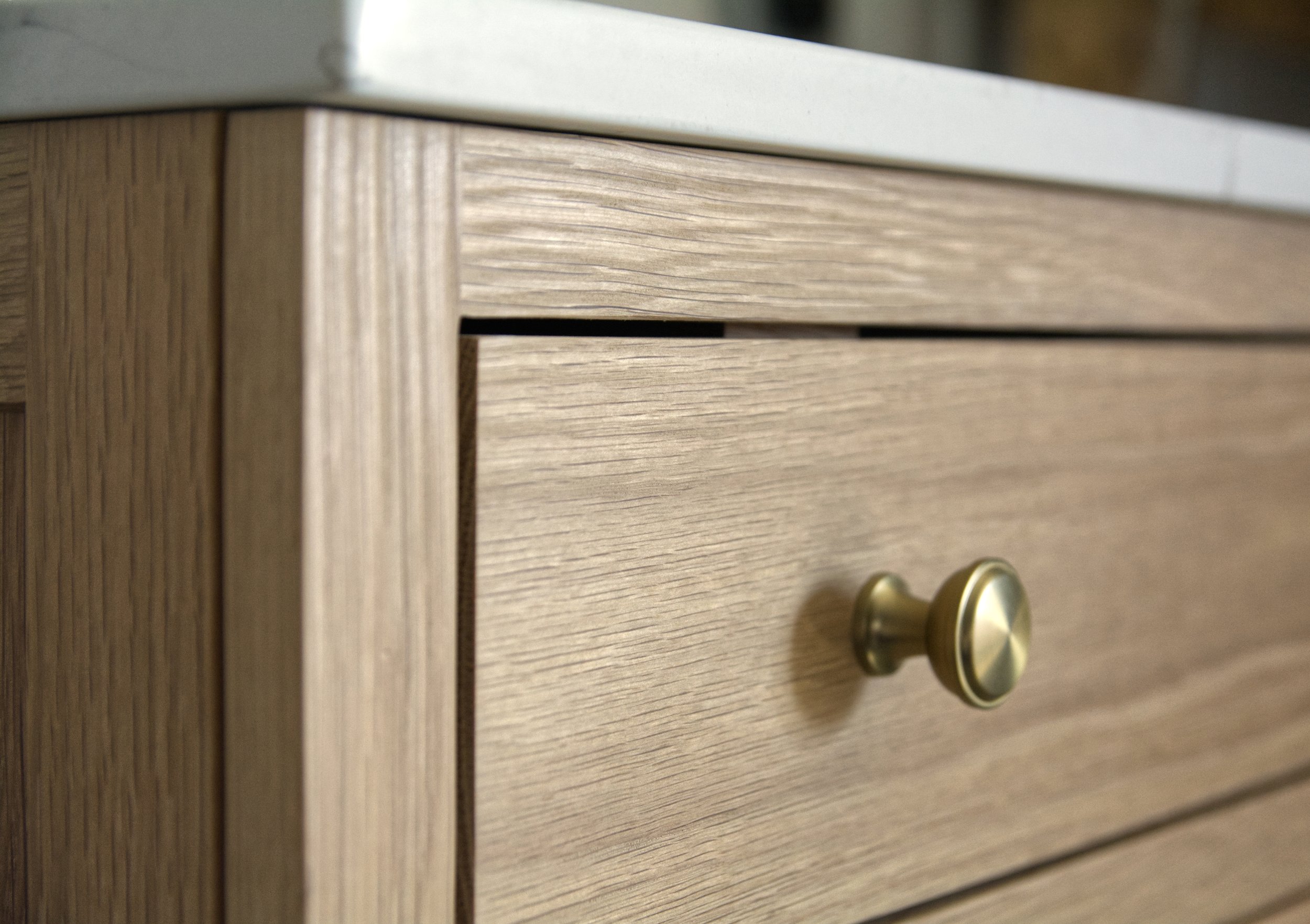 Side closeup handle.jpg