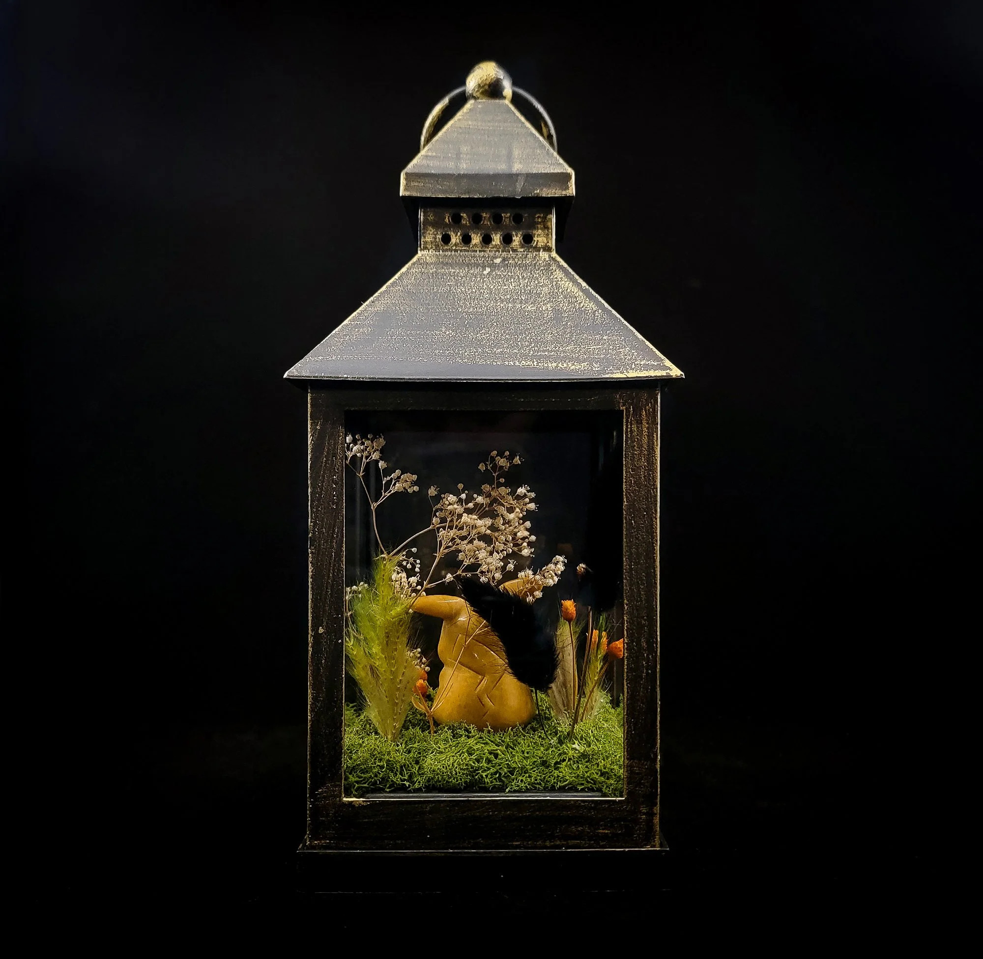 Pichachu_Crystal Lantern_B.jpg