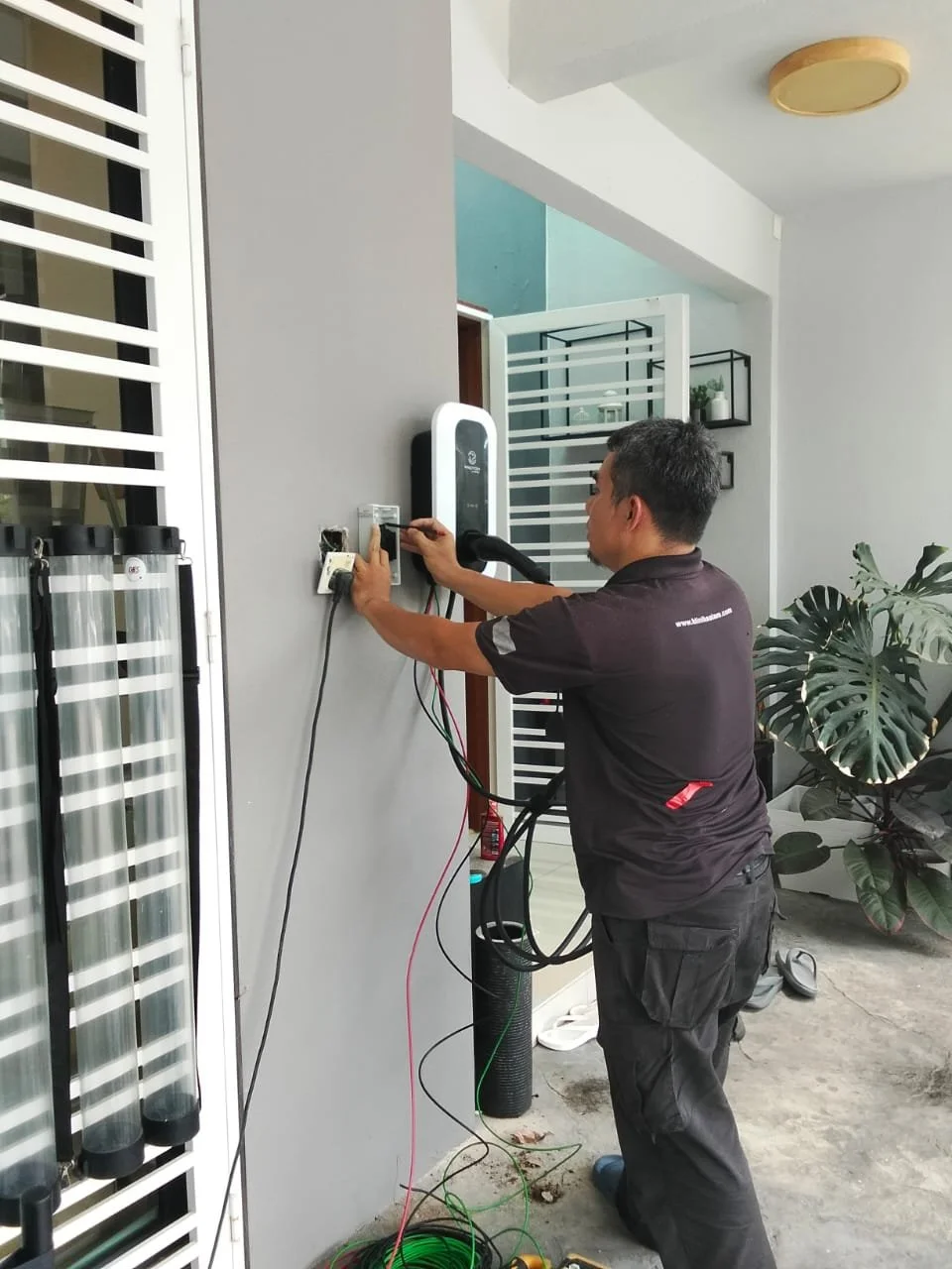 Proton emas wallbox / ev charger installer