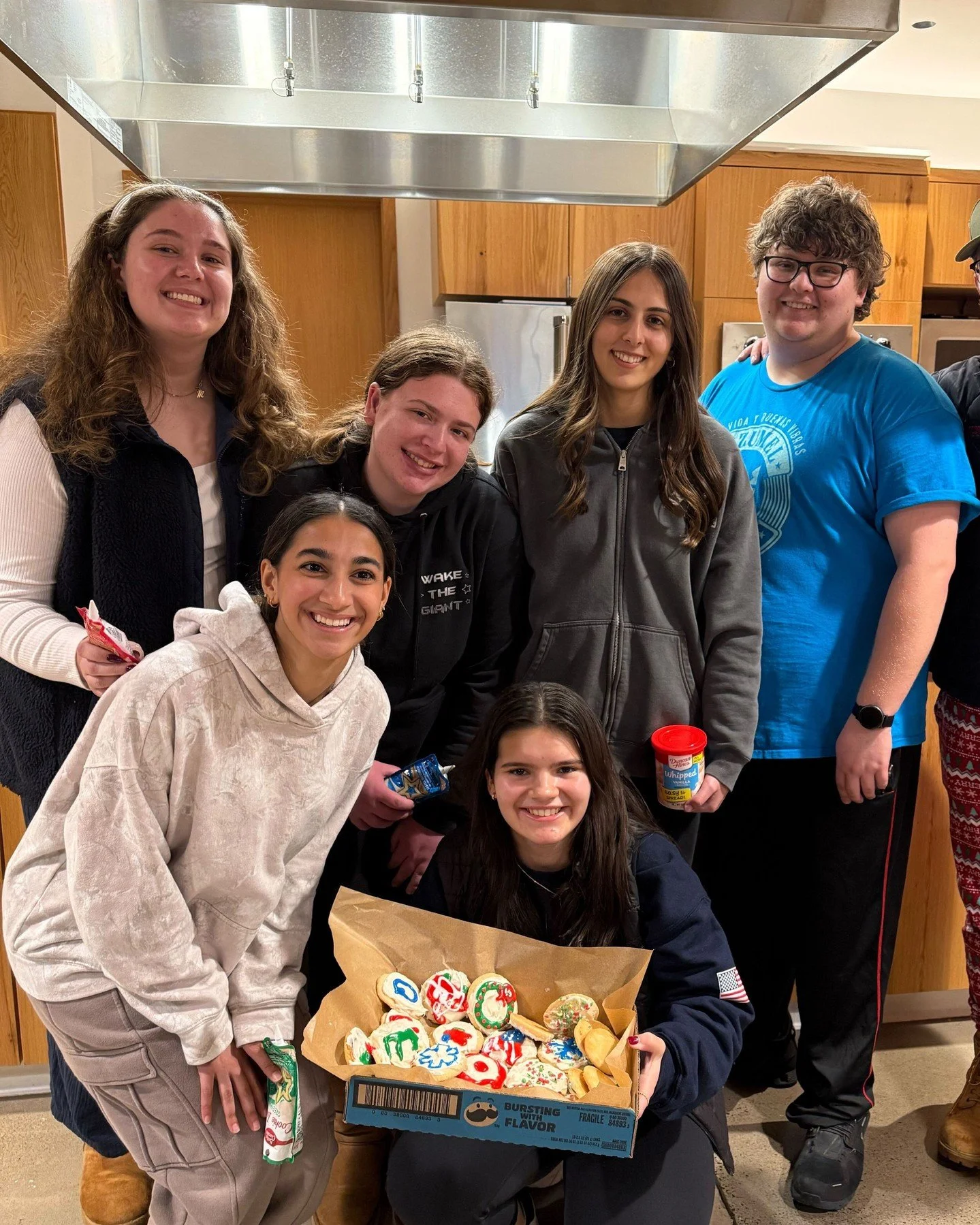 QU EMS got into the holiday spirit early with some cookie decorating! Members spent quality time together and decorated plenty of cookies. Thank you to everyone who came! 🍪☃️