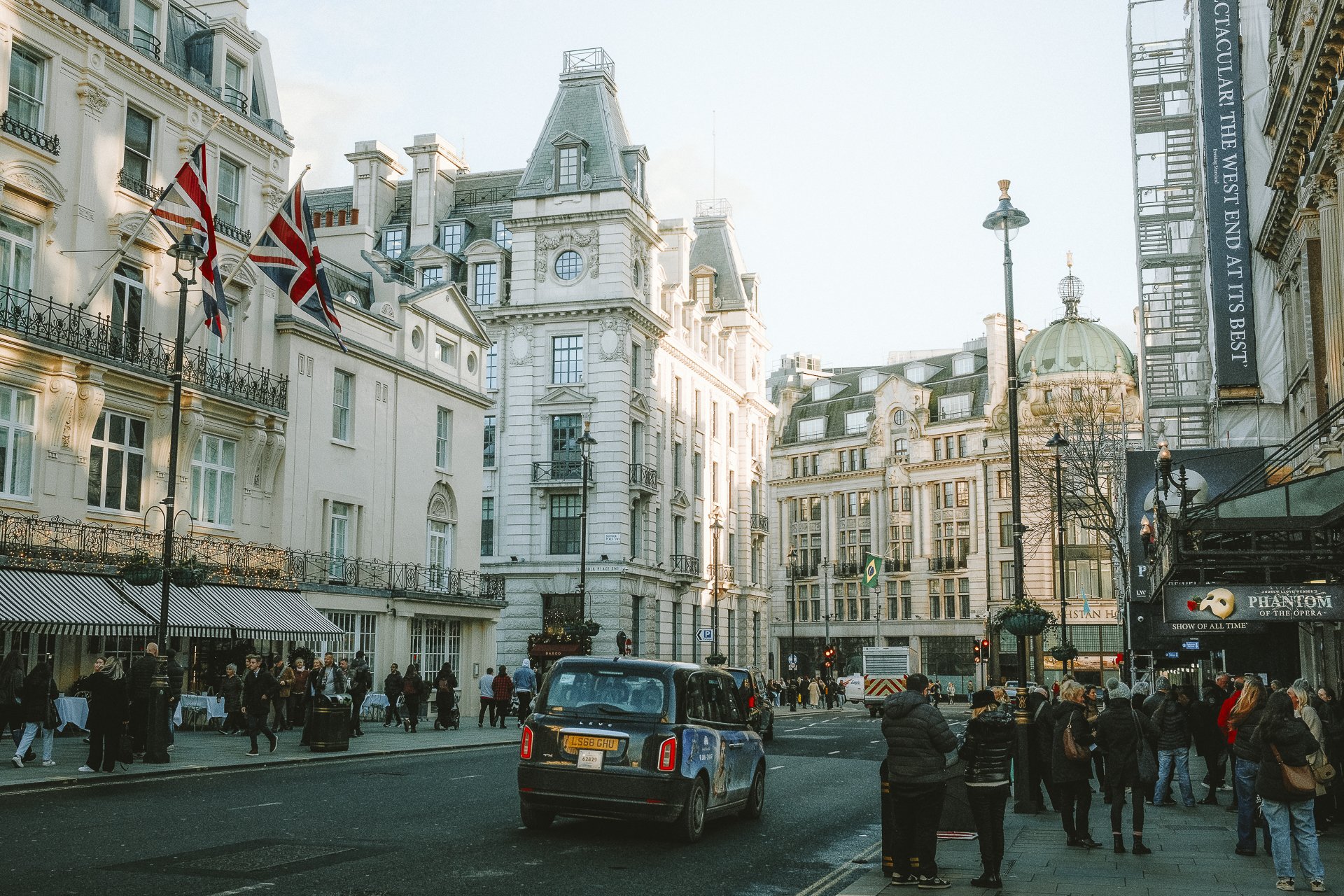 Photographing Places: The 3 Shot Rule
