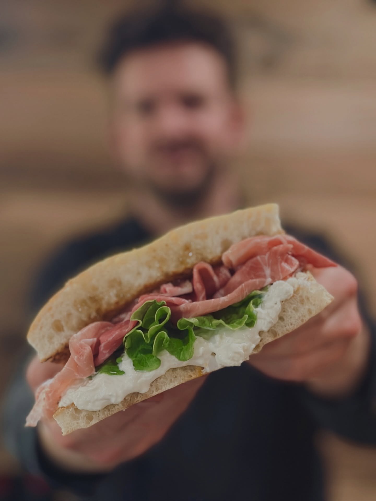 Quando la pausa diventa il momento migliore della giornata! 

📍 Bar Bistr&ograve; Le Giare

#legiarefolgaria #youralpinebreak #folgaria #trentino