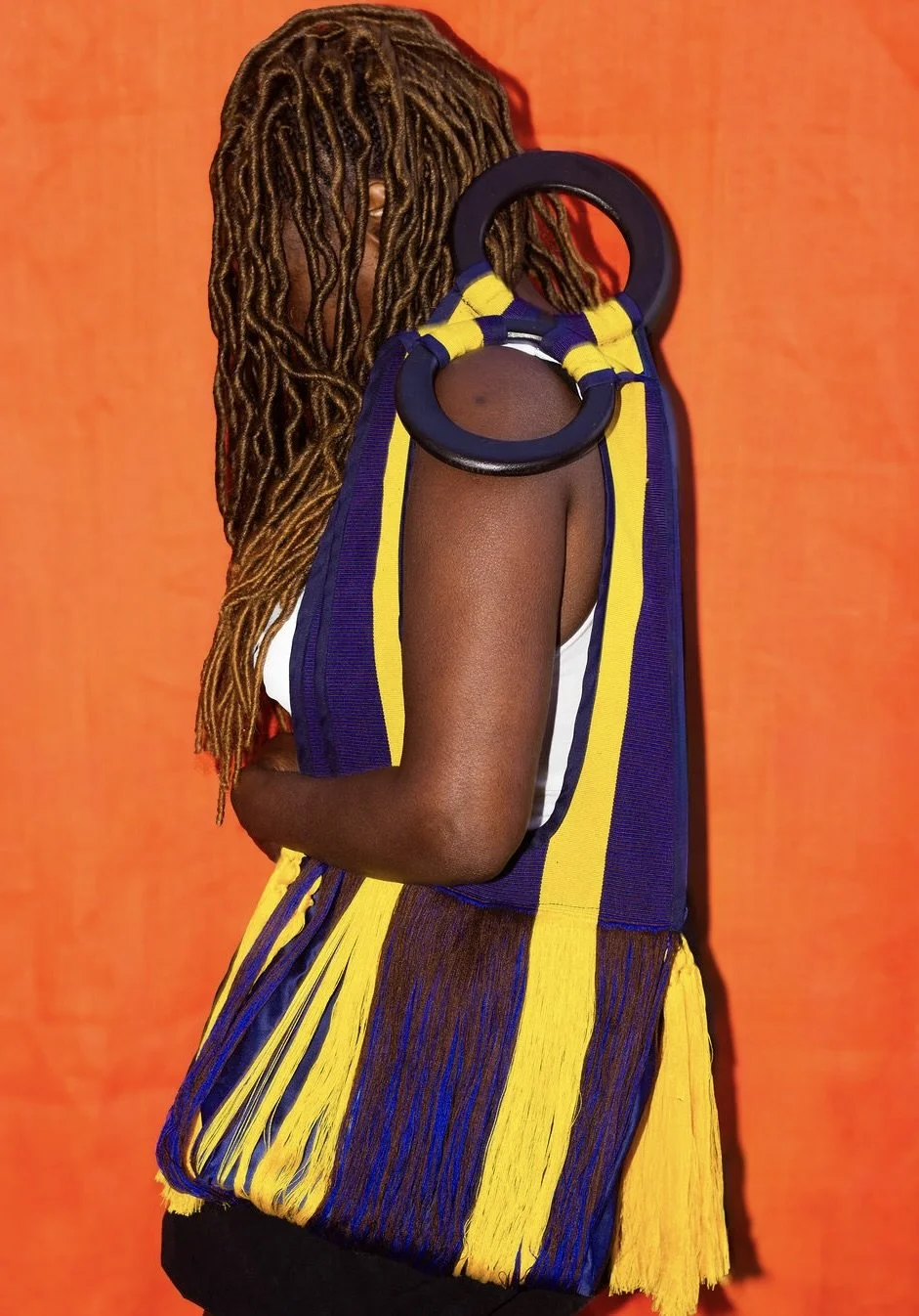 Small tassel with handle