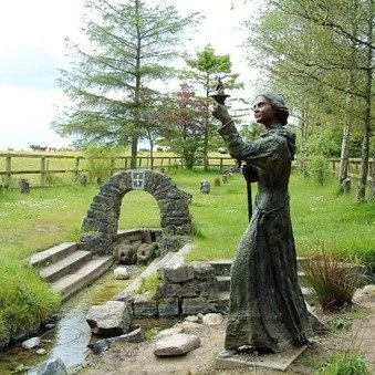 🕯️ Pilgrimage on St Brigid&rsquo;s Eve | 31 January

Step into the gentle glow of candlelight and walk in the footsteps of St Brigid on this serene evening pilgrimage from the Japanese Gardens to St Brigid&rsquo;s Garden Well.

Open to people of all