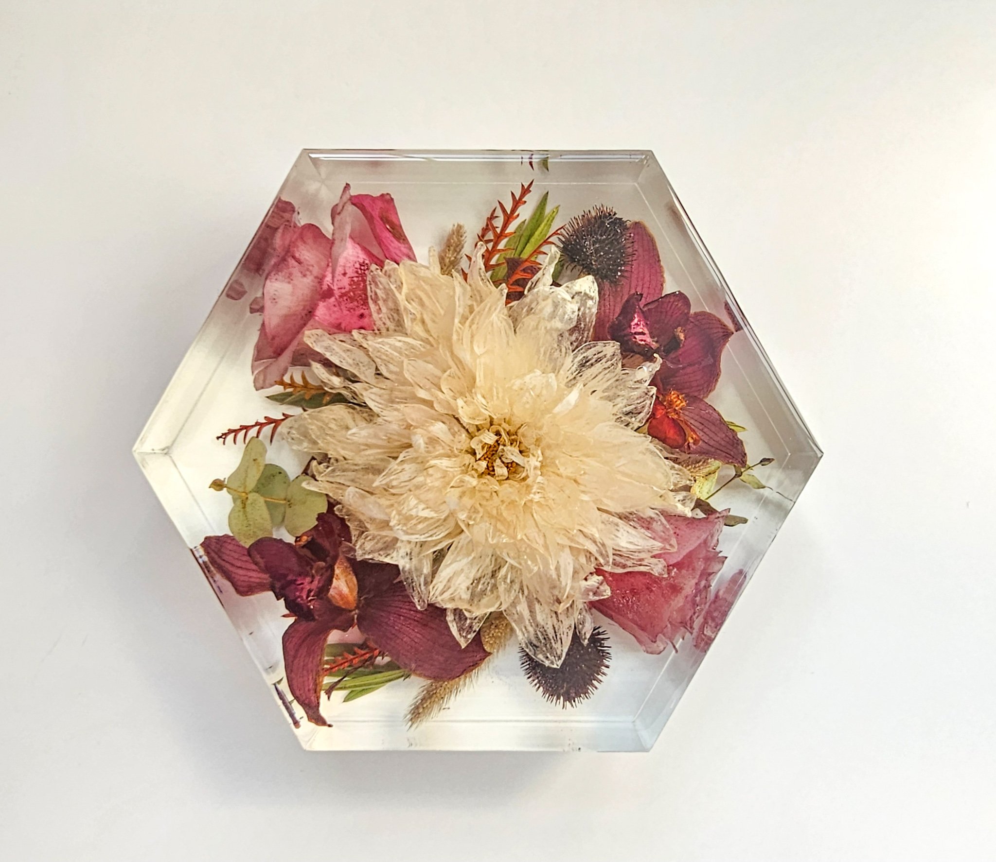 Custom floral preservation for Michigan brides
