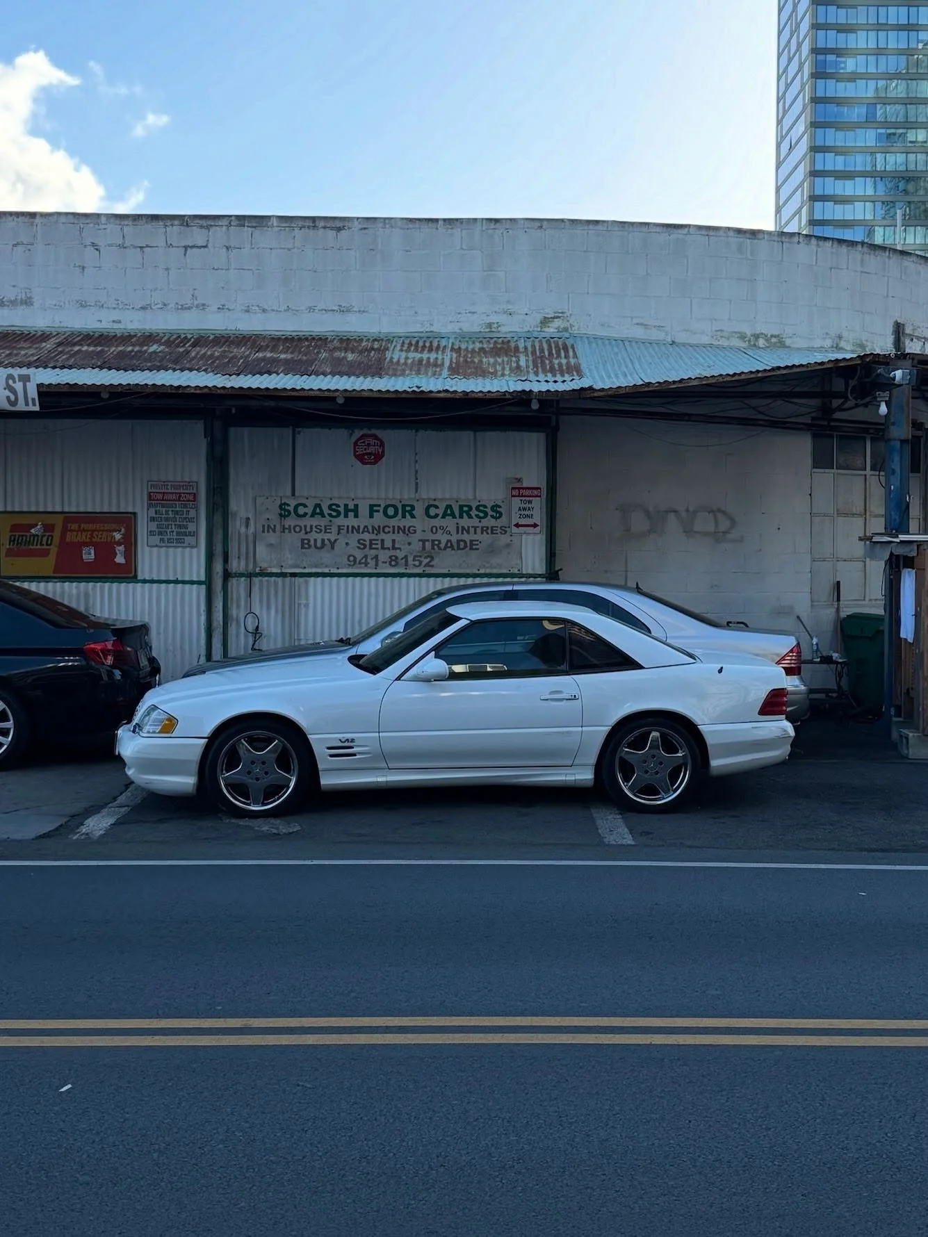 german v12s in honolulu

#hawaiistreets #islandvibes #v12mercedes #mercedes600 #unpolished #dlbrtdltnts