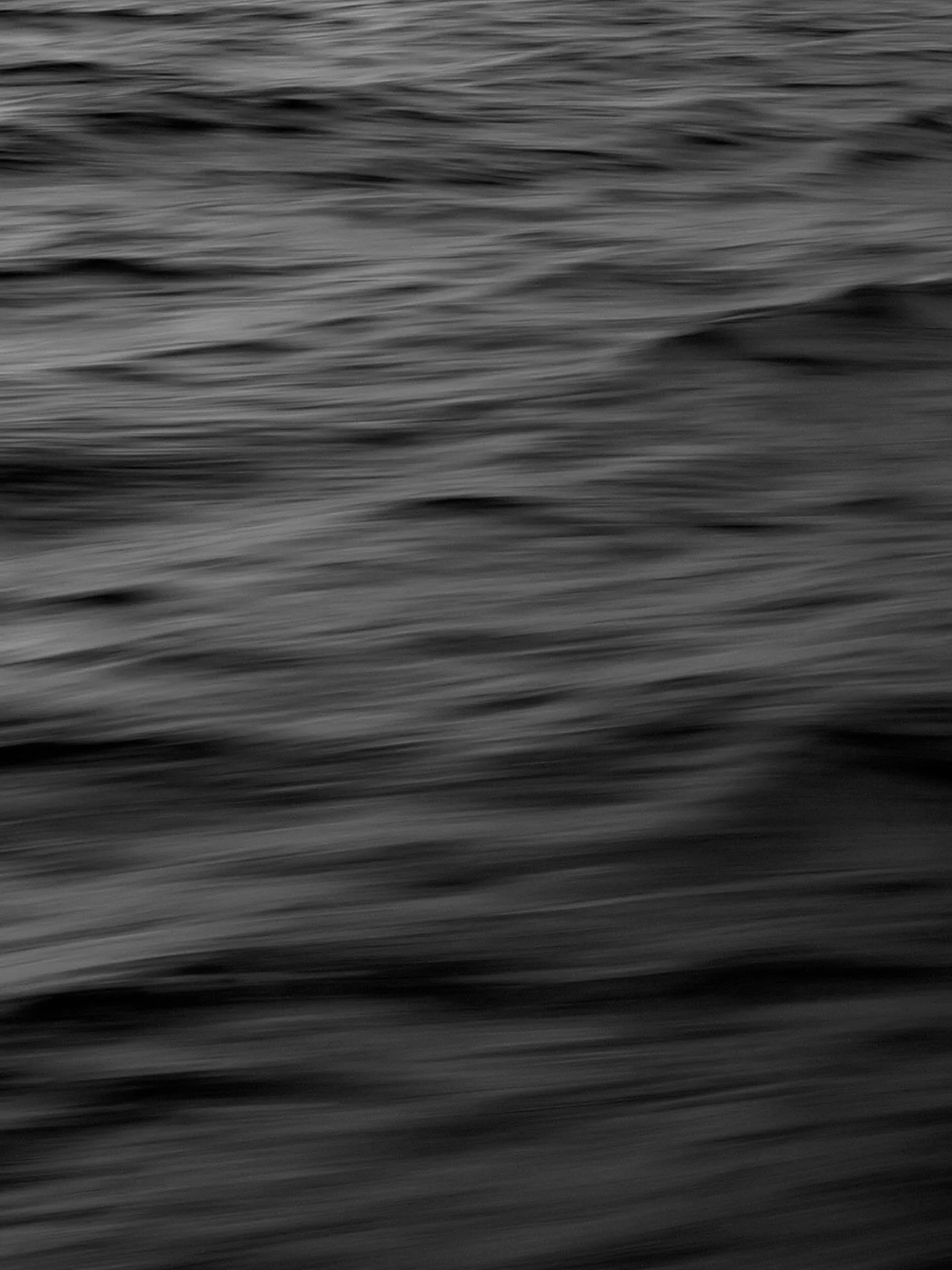 closing the year with a few things worth a longer look

#editorialphotography #blackandwhitephotography #quietmoments #endofyearframes #dlbrtdltnts