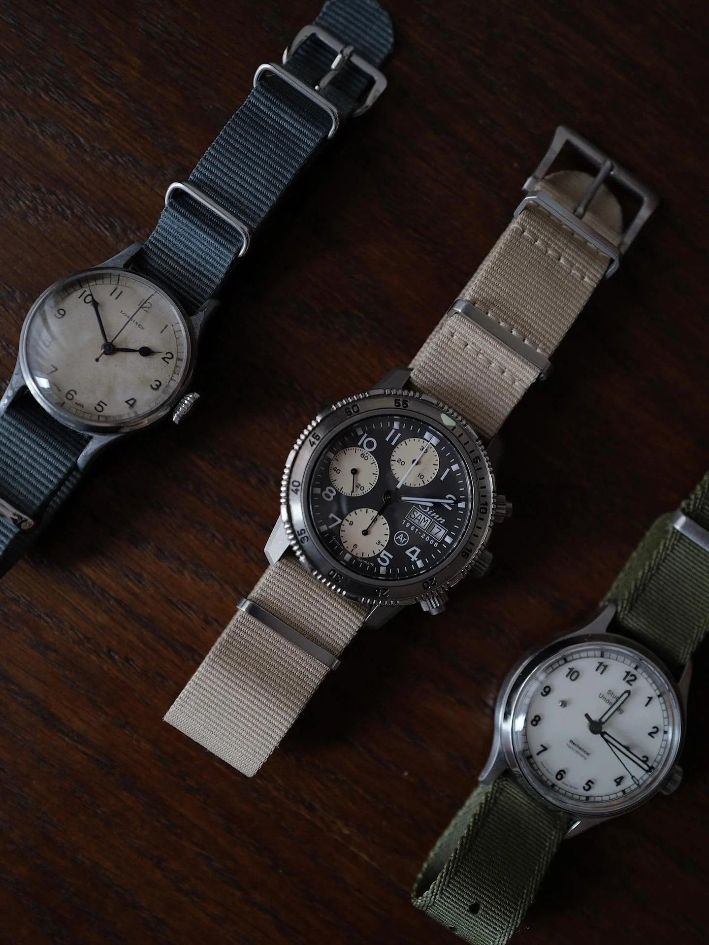 seems like we like nato straps

blue, sand or olive &mdash; which one are you picking?

#watchphotography #natostraps #longines #vintagelongines #sinnwatches #sinnspezialuhren #studiounderd0g #dlbrtdltnts