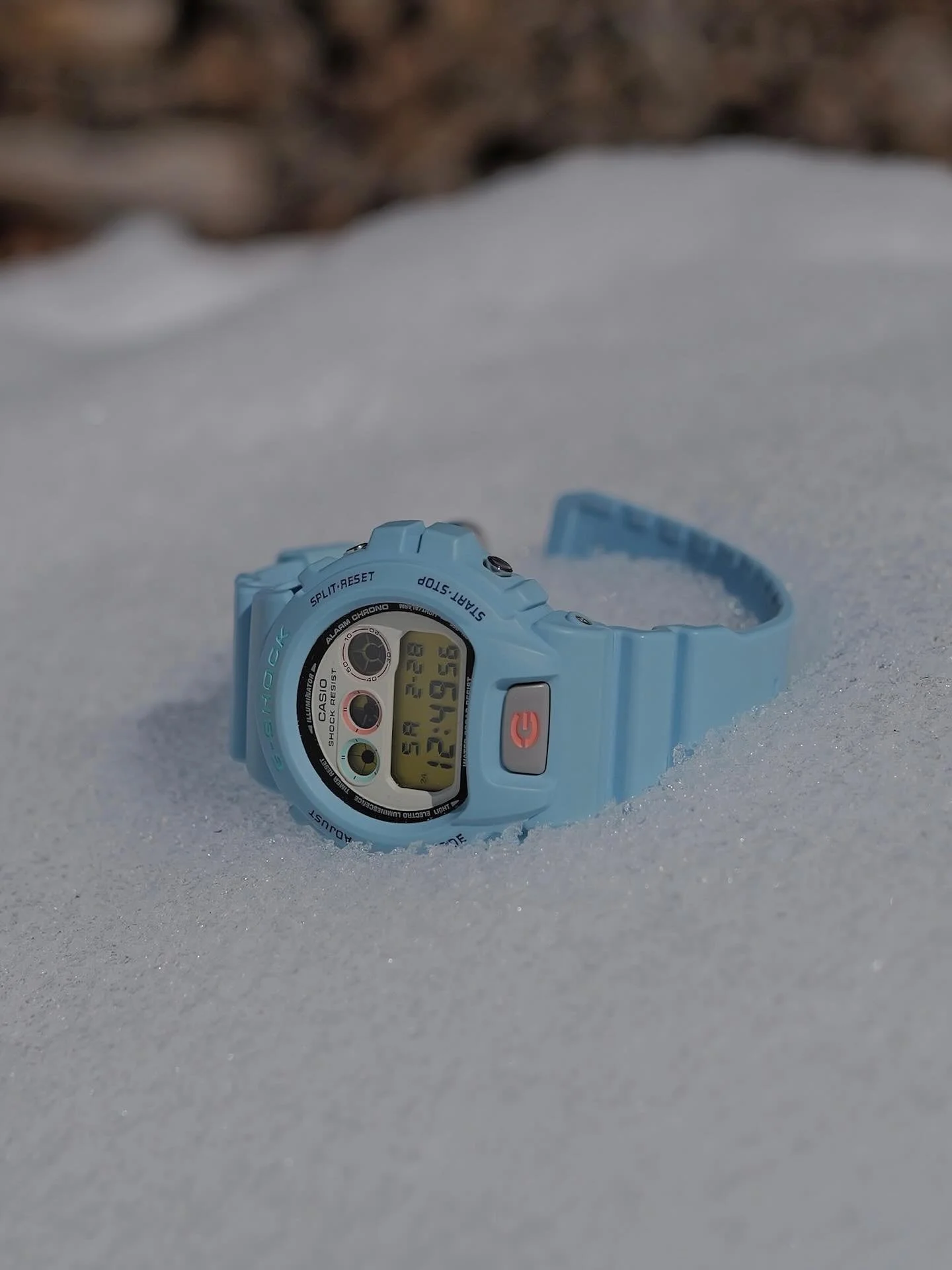unexpected colour for winter.

a day in the mountains with the g-shock 6900 pt-1 by john mayer.

didn&rsquo;t expect the matte blue case to work this well in the snow.

still a summer watch?

#casiowatch #casiogshock #gshock6900 #dw6900 #pt1 #johnmay