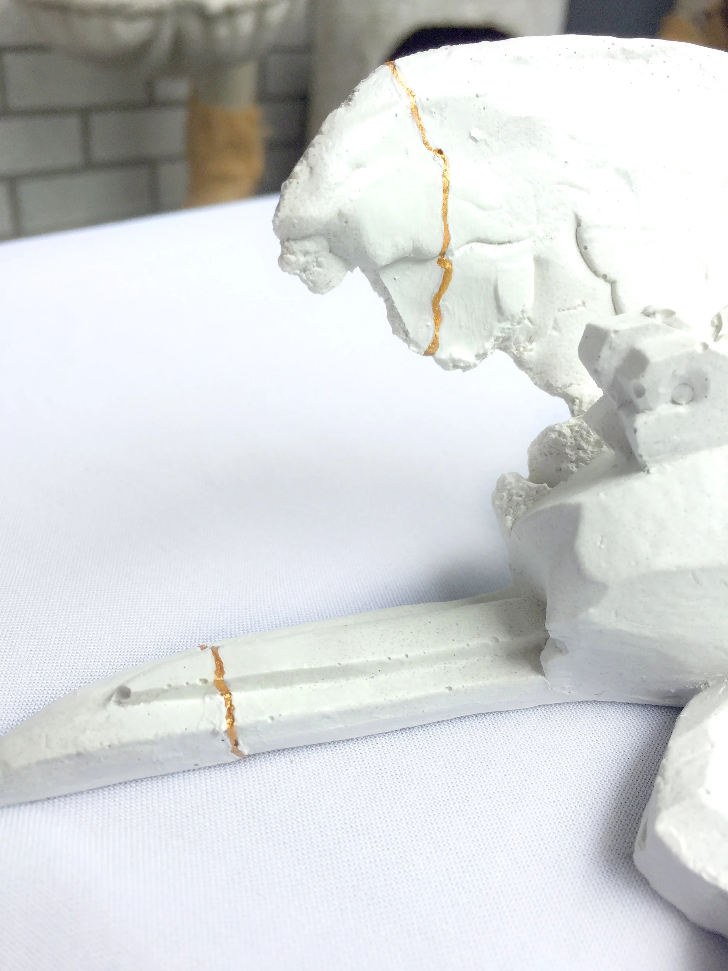 gold bird_tail wingtip002.jpeg