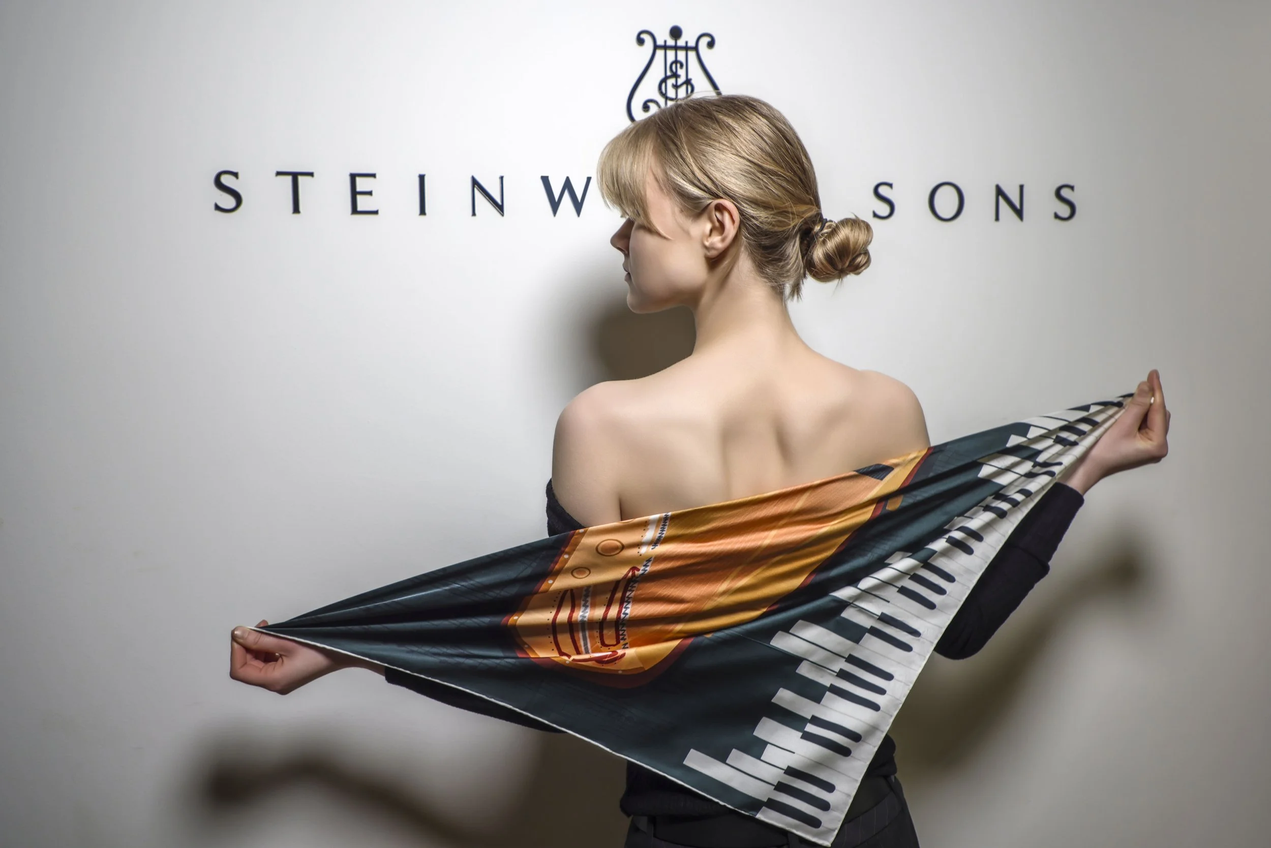 Orange Fiber® corporate scarf developed by Substanz