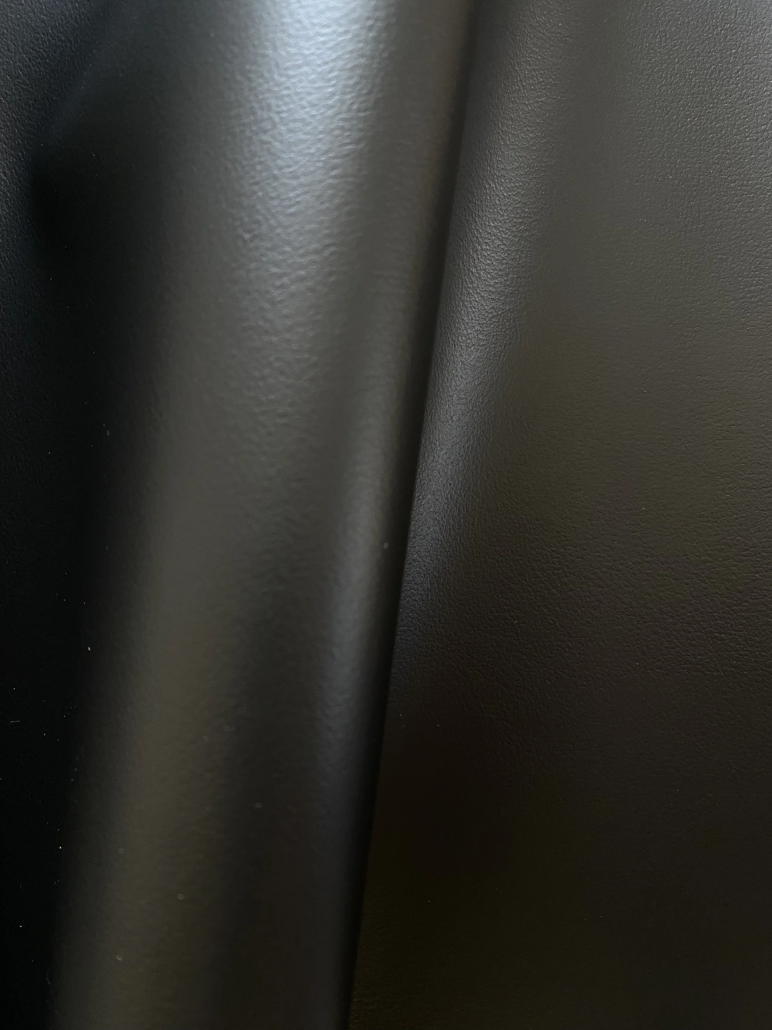 Black Elevate™ is an innovative bio-based leather alternative developed by Uncaged Innovations.