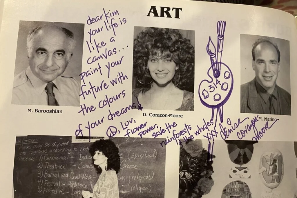 A Descriptive Essay About my Favorite Teacher
