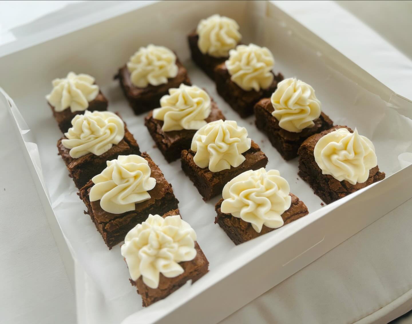 Recent treats going out: gooey brownies, cookie bars, and chocolate cupcakes 💫