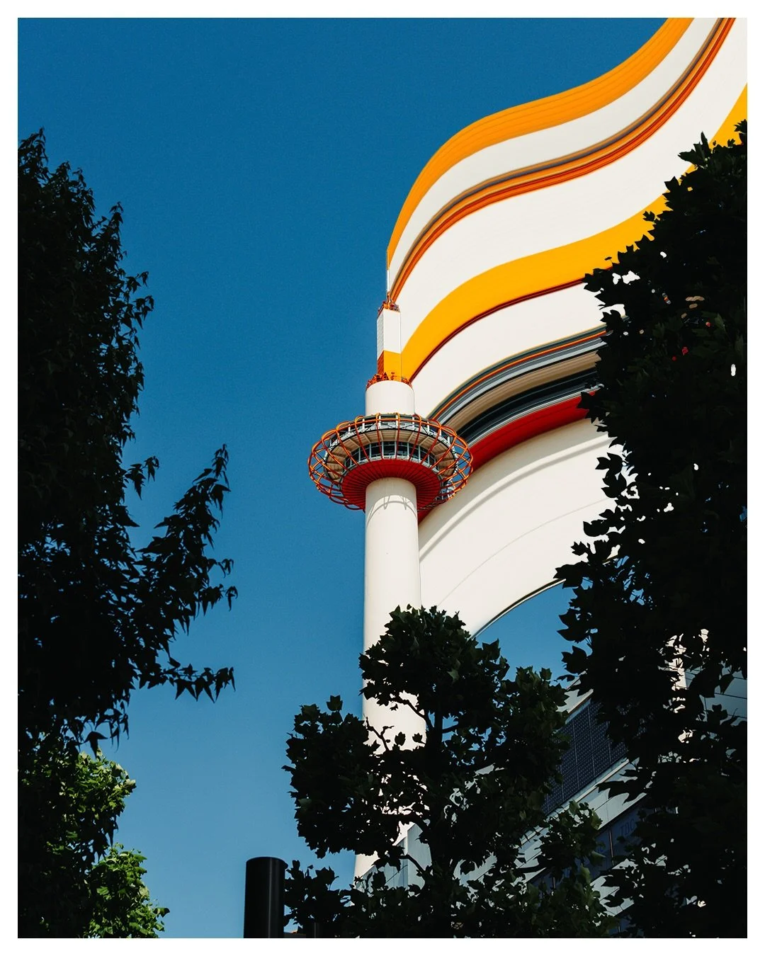 Nidec Kyoto Tower 🇯🇵
#kyoto #japan #pixelstretch #visitjapan #creativephotography