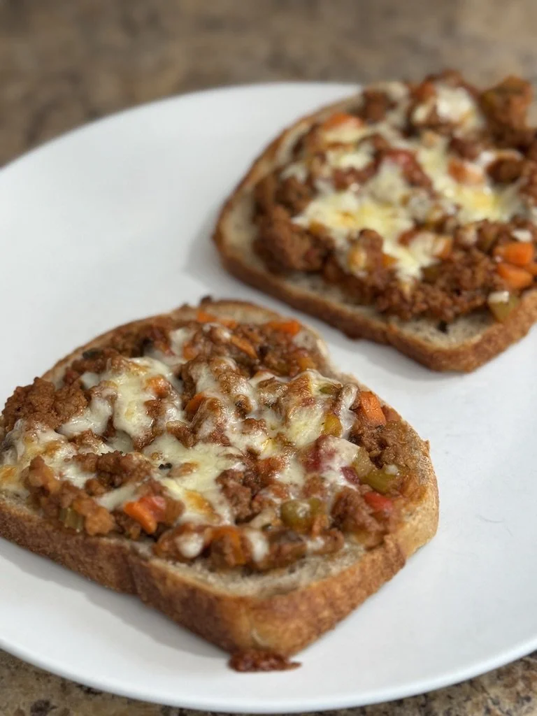 Lazy Pizza Toast (my dad’s recipe)
