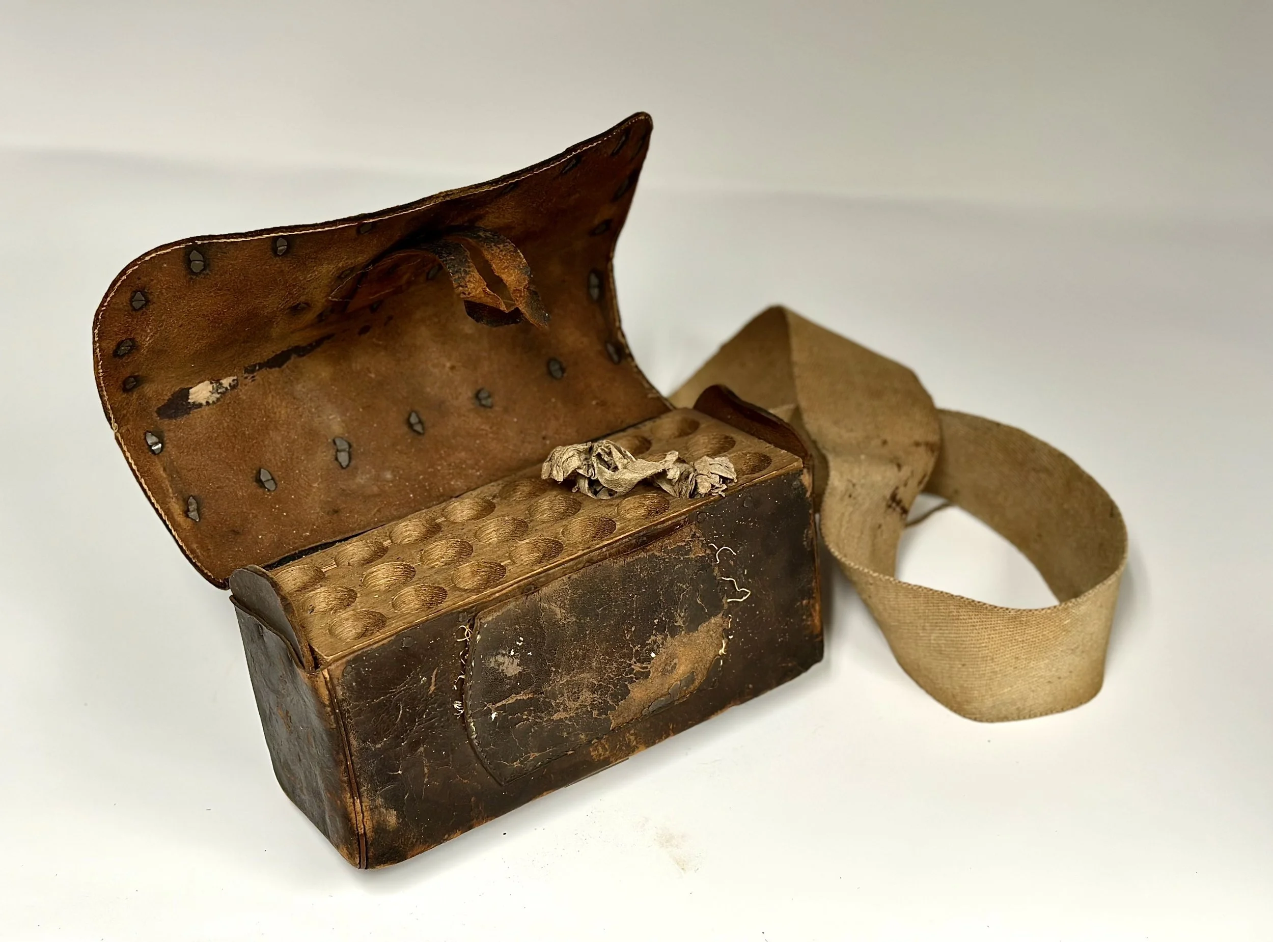 Revolutionary Powder Box