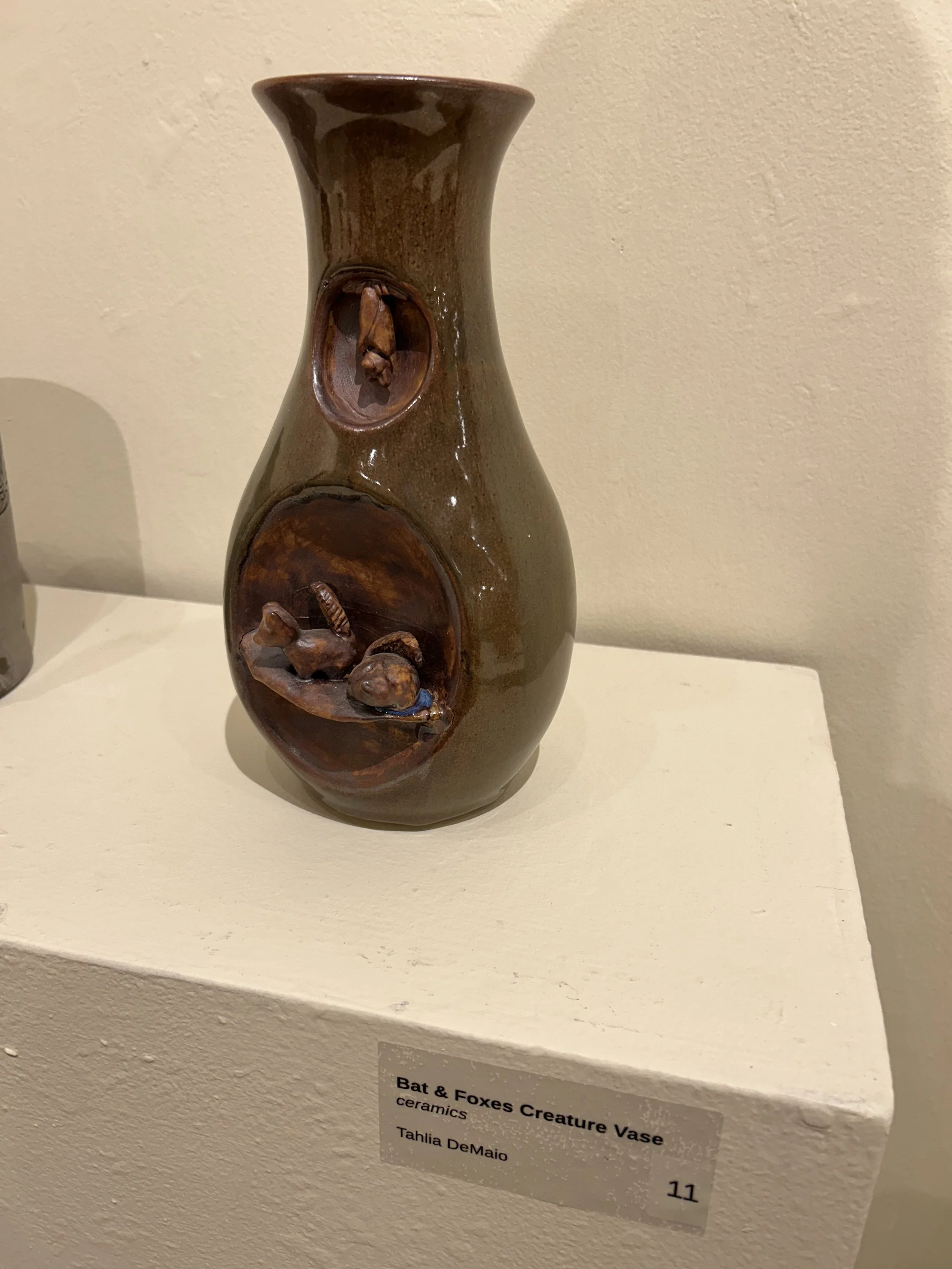 11_Bat_&_Foxes_Creature_Vase.jpg