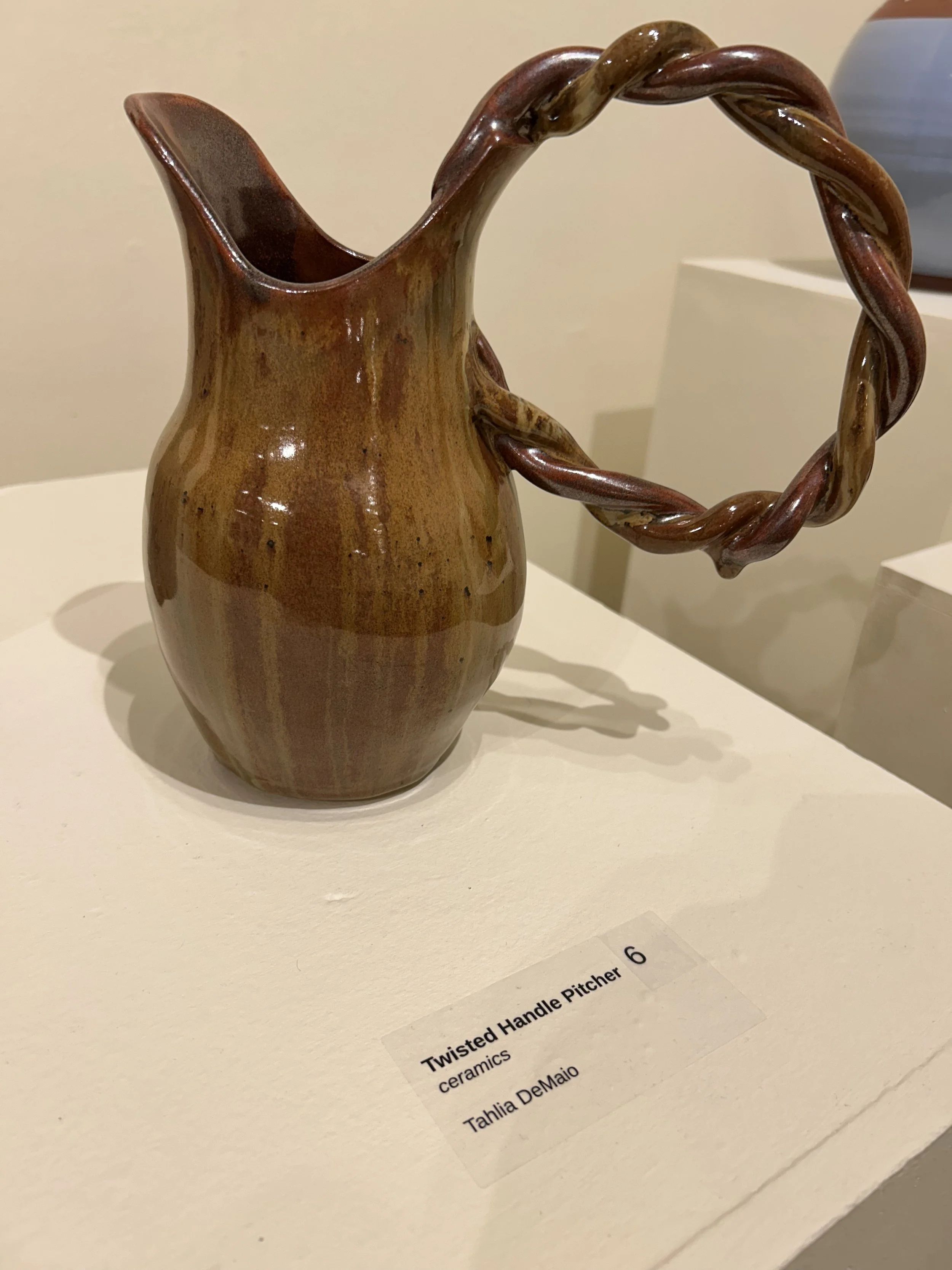 006_Twisted_Handle_Picher.jpg