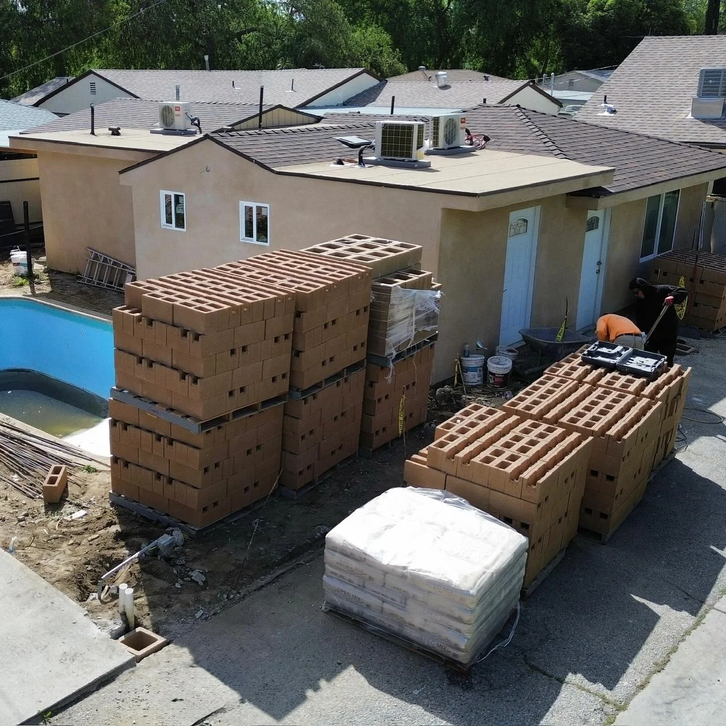 Every strong build starts with a single brick, brick by brick, we&rsquo;re building more than structures &mdash; we&rsquo;re building trust🧱

#BuildItRight #WorkInProgress #KeepStacking #groundwork #construction #generalcontractor #generalconstructi