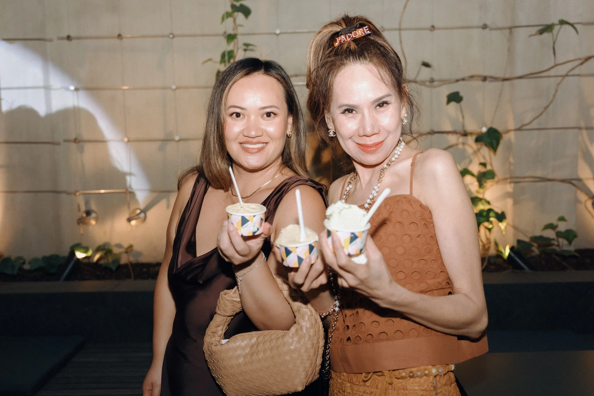 J & V Sneak peek-58_resized.jpg