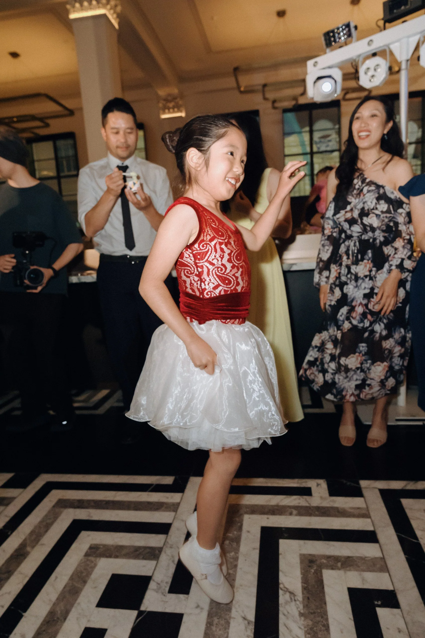 J & V Sneak peek-59_resized.jpg