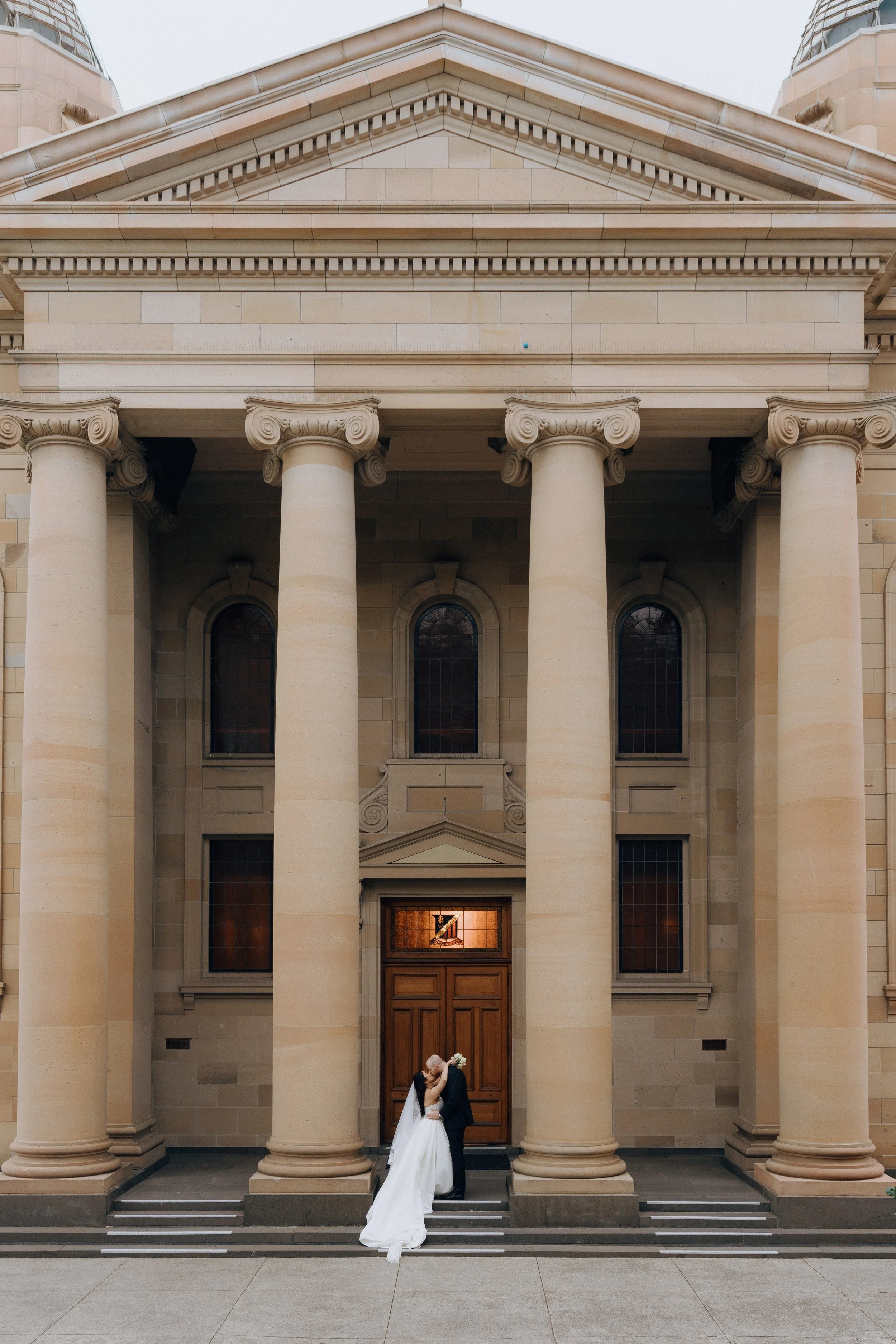 Jana &amp; Angus | Xavier College Memorial Chapel &amp; Naughtons Hotel