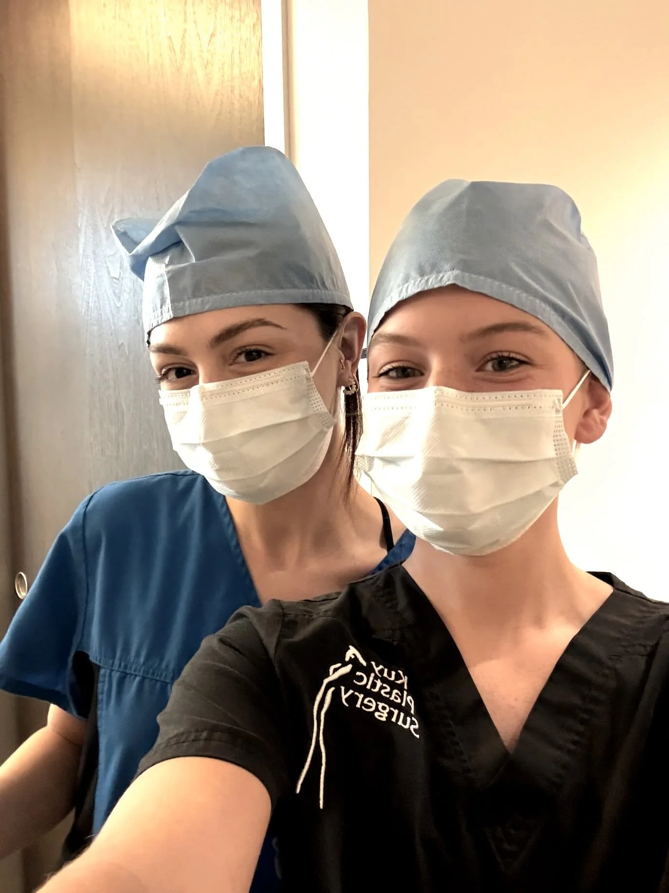 Team FACTEUR is scrubbed in and ready to go! ⁠
⁠
Behind-the-scenes of our social media team&rsquo;s content shoot with The Surgeonista herself, Dr. Gina Maccarone! Follow @thesurgeonista for more transformations from the OR coming soon! ⁠👀👀👀
⁠
#pu