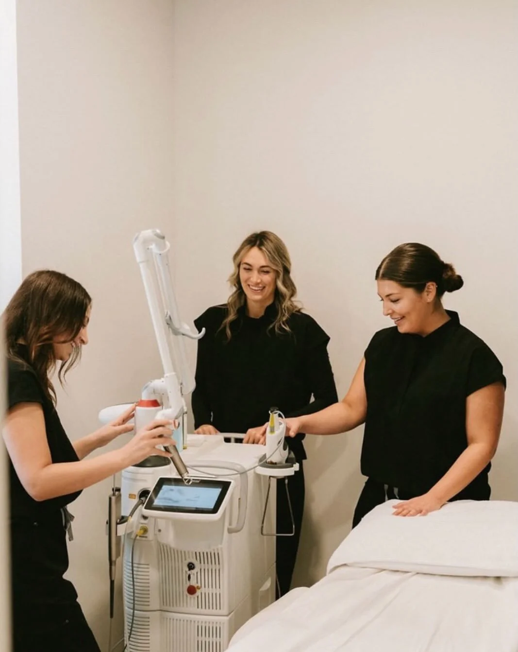 We are thrilled to welcome Fotona to the FACTEUR PR roster!

A global leader in laser technology, Fotona develops advanced systems used across aesthetics, medical, and dental fields, delivering clinically proven, non-invasive solutions for everything