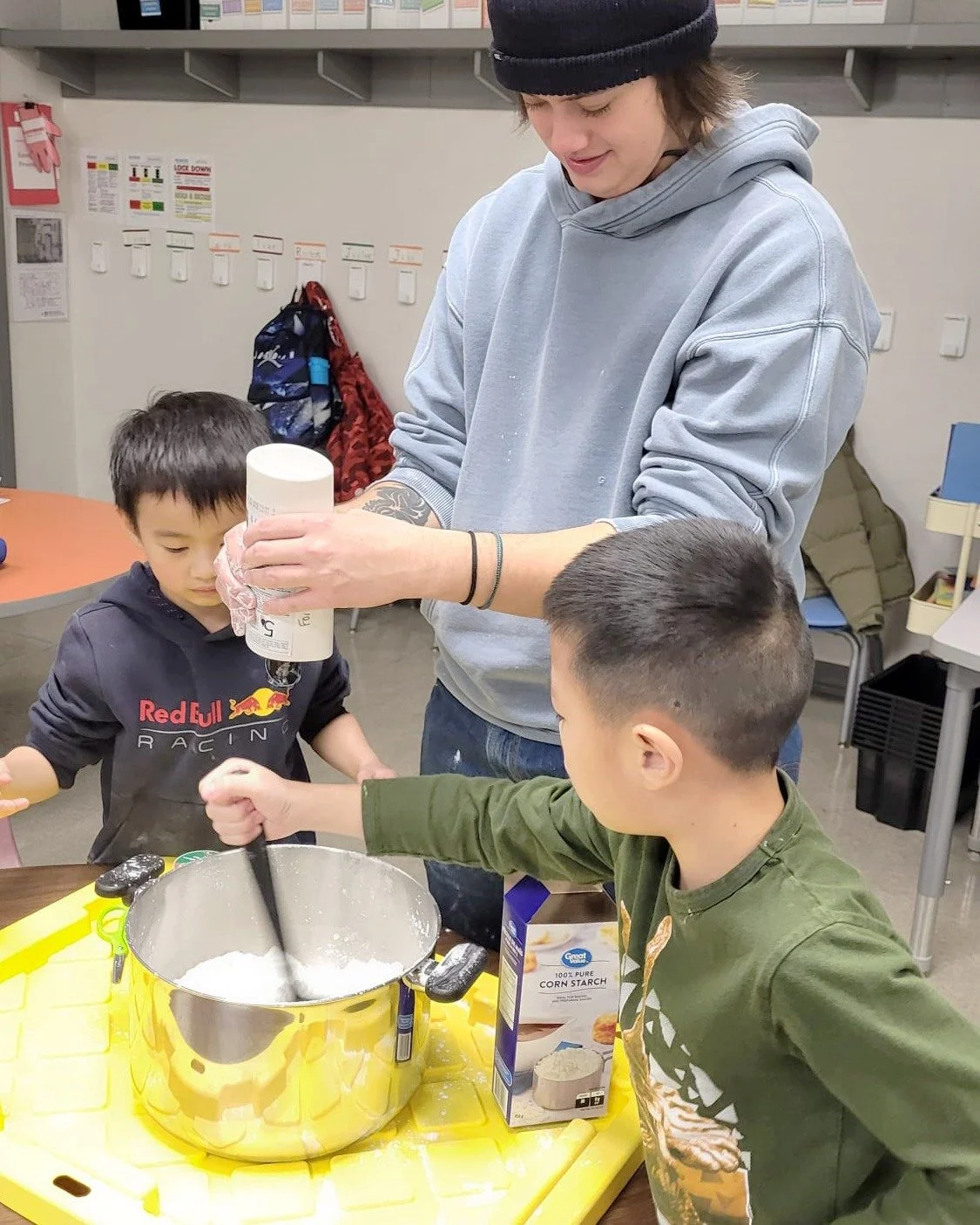 Who knew making snow was this easy? By using cornstarch and glue, we turned a simple experiment into a sensory science activity! Mixing, measuring, and exploring the texture helped build early STEM learning, while sparking lots of excitement about wi